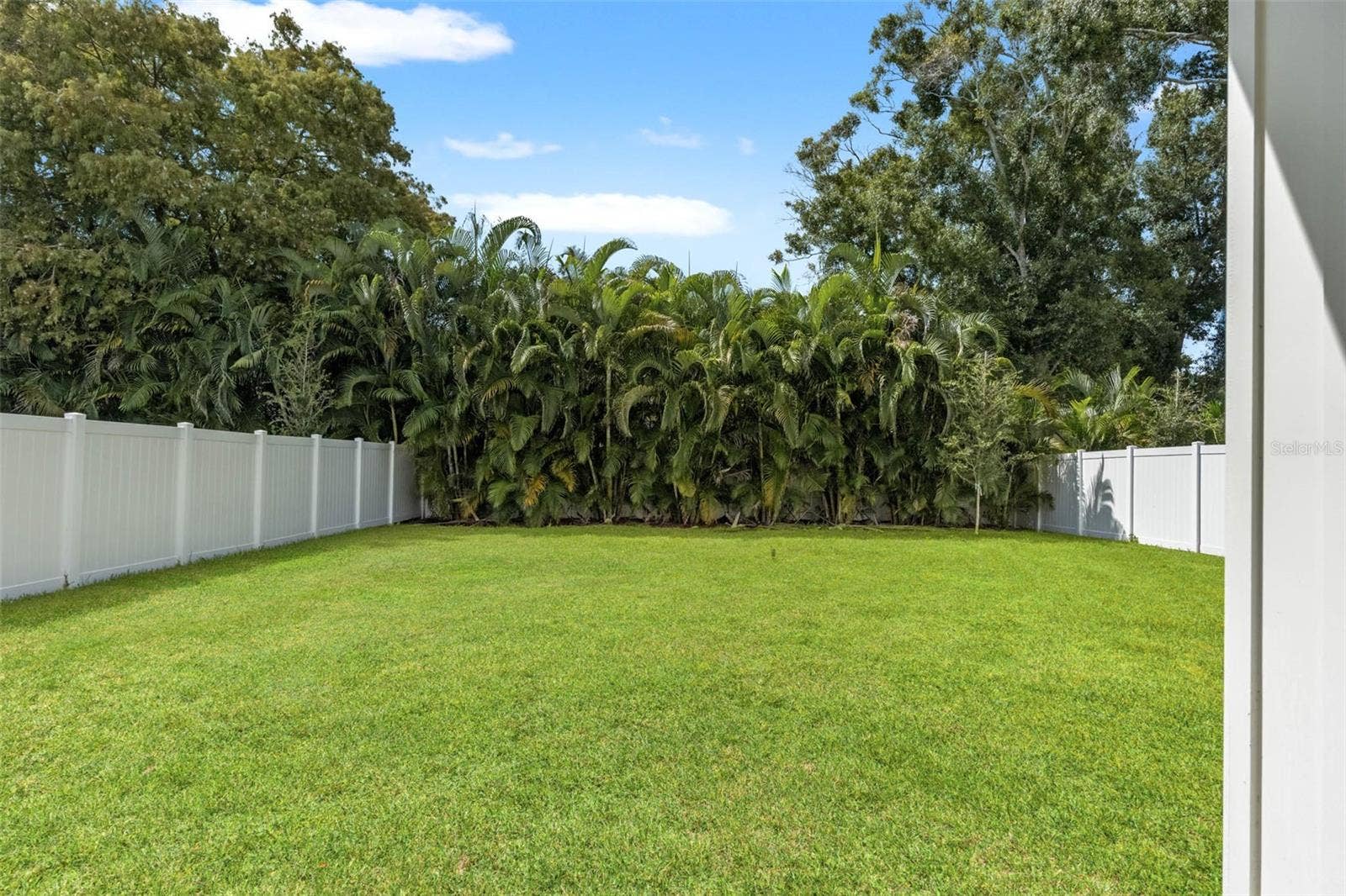 10144 HODSON PLACE, Seminole, FL 33776 Large private backyard