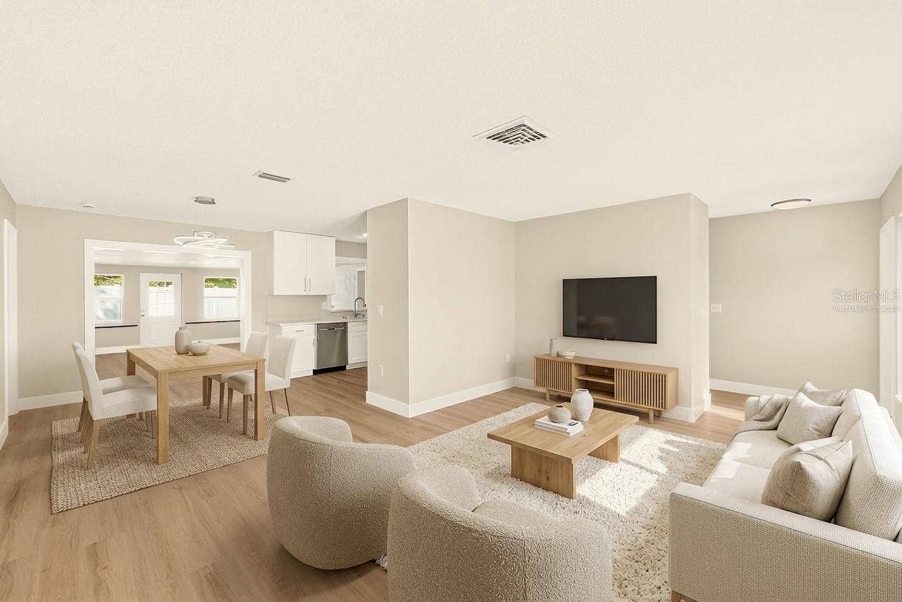 1902 42ND STREET W, Bradenton, FL 34205 Virtually Staged