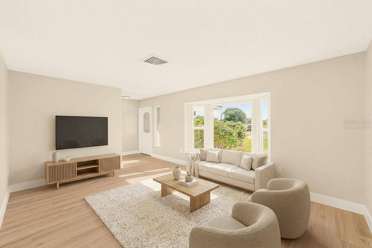 1902 42ND STREET W, Bradenton, FL 34205 Virtually Staged
