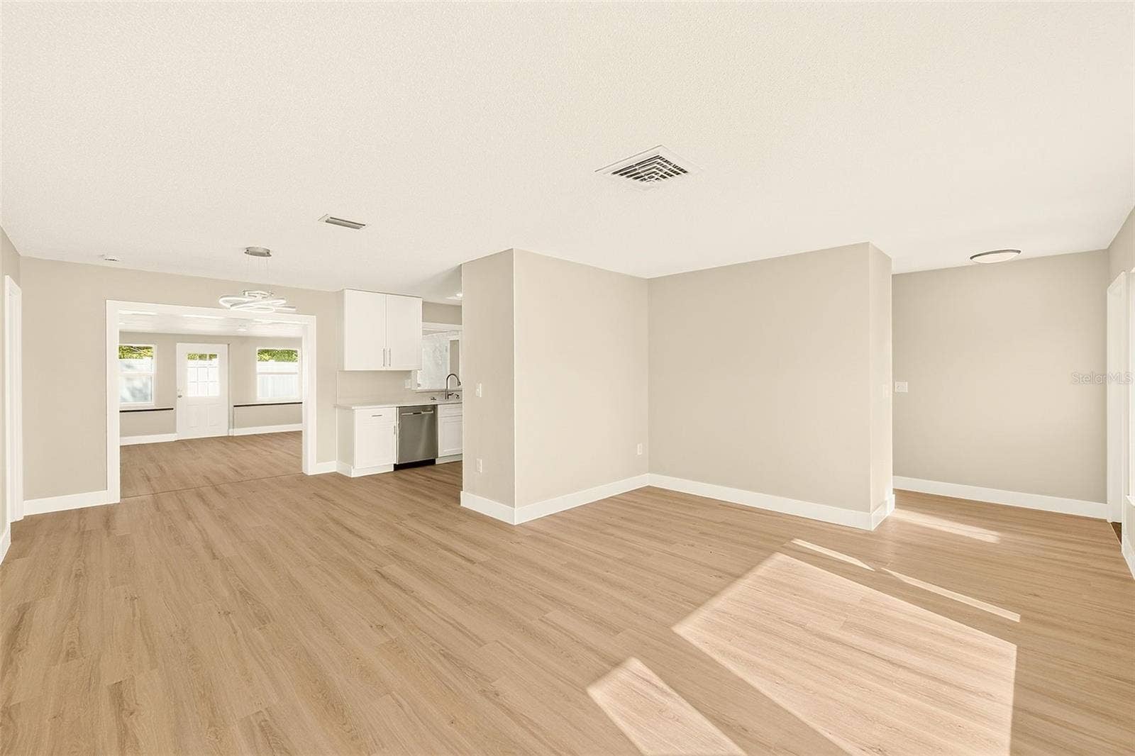 1902 42ND STREET W, Bradenton, FL 34205 1902 42ND STREET W, Bradenton, FL 34205