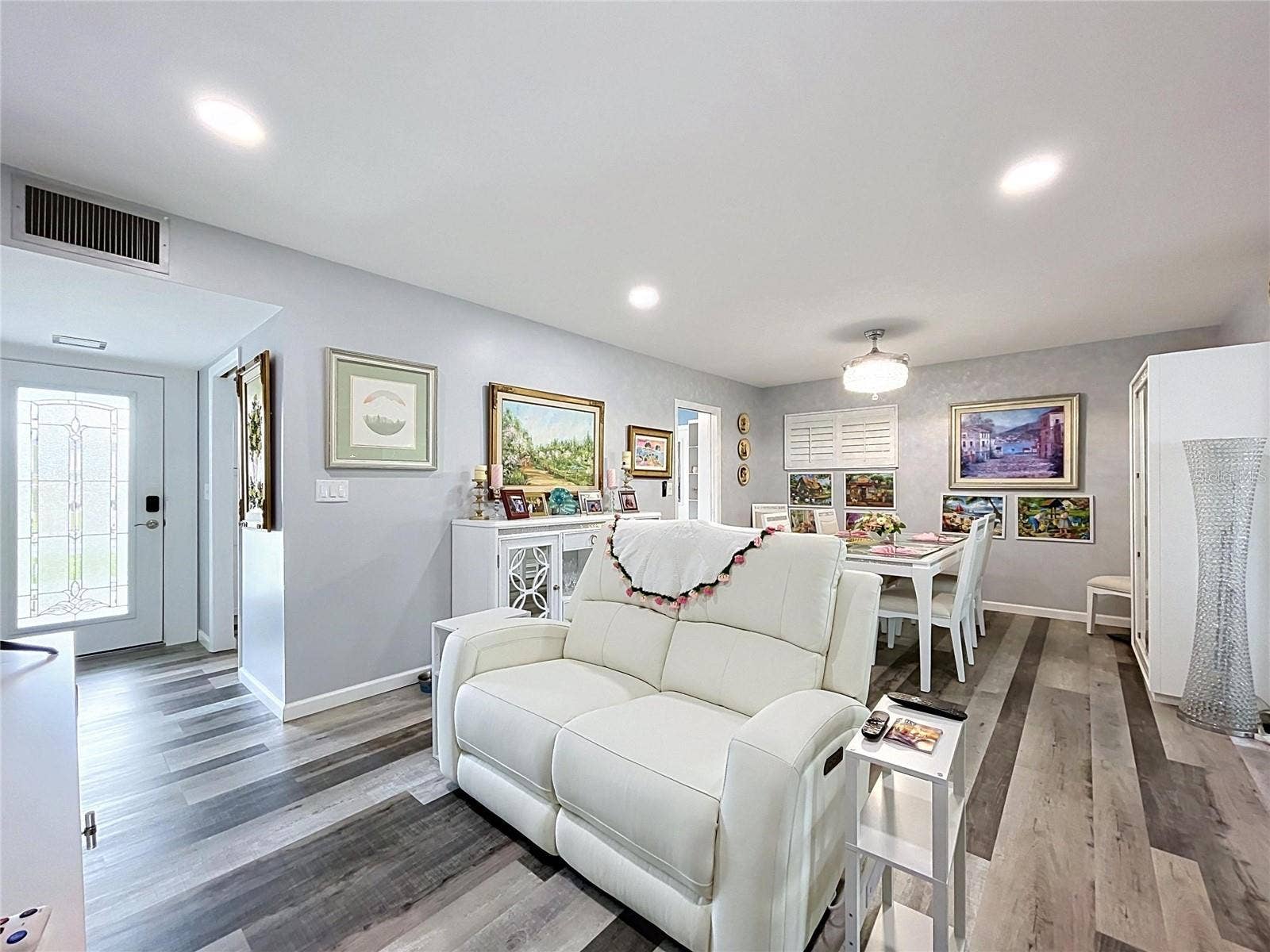 621 OAKMONT AVENUE, Sun City Center, FL 33573 621 OAKMONT AVENUE, Sun City Center, FL 33573