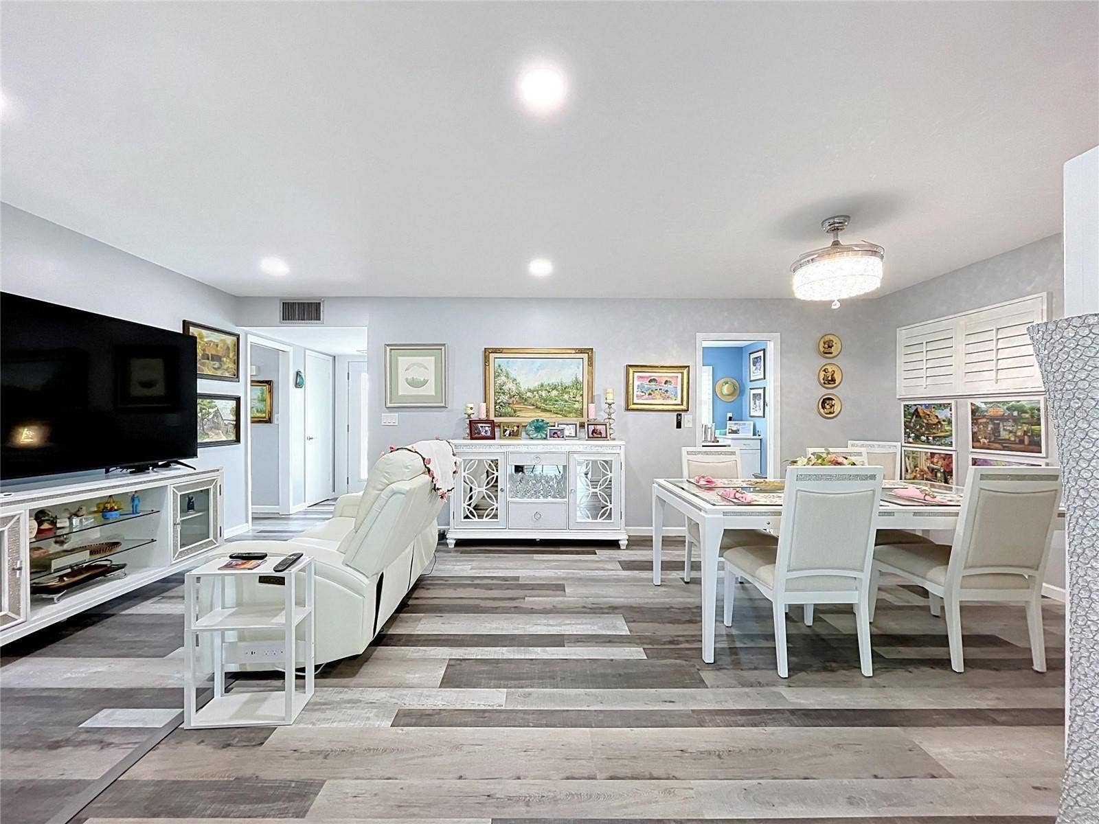 621 OAKMONT AVENUE, Sun City Center, FL 33573 621 OAKMONT AVENUE, Sun City Center, FL 33573