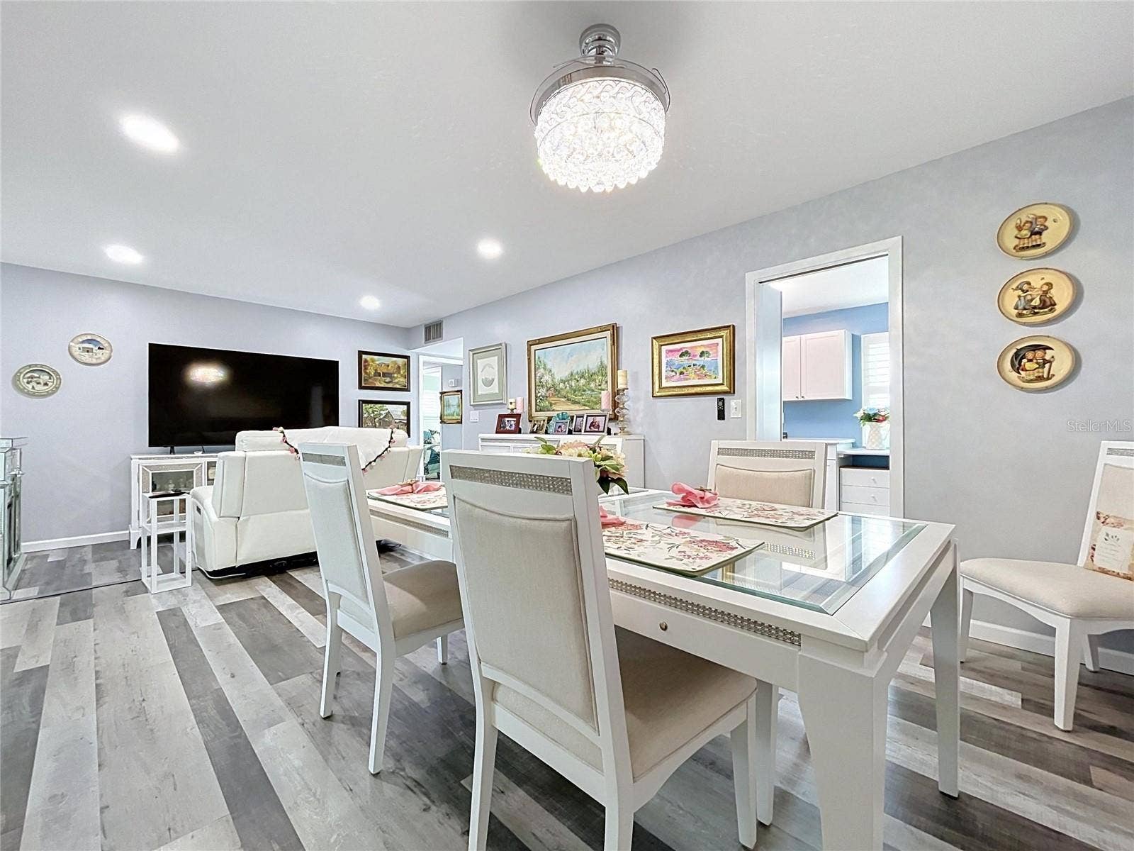 621 OAKMONT AVENUE, Sun City Center, FL 33573 621 OAKMONT AVENUE, Sun City Center, FL 33573