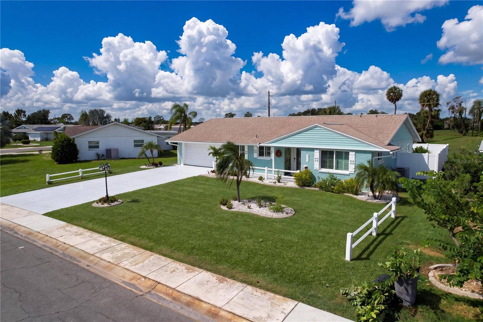 621 OAKMONT AVENUE, Sun City Center, FL 33573 621 OAKMONT AVENUE, Sun City Center, FL 33573