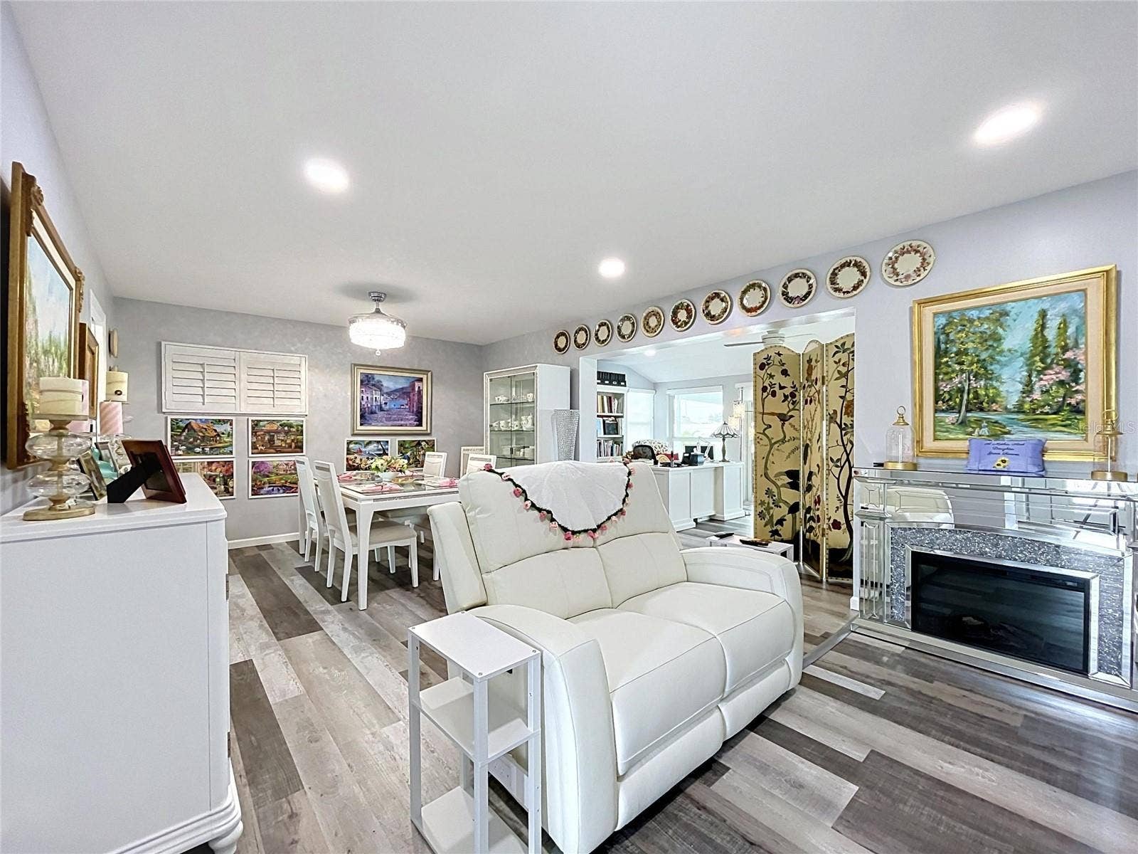 621 OAKMONT AVENUE, Sun City Center, FL 33573 621 OAKMONT AVENUE, Sun City Center, FL 33573