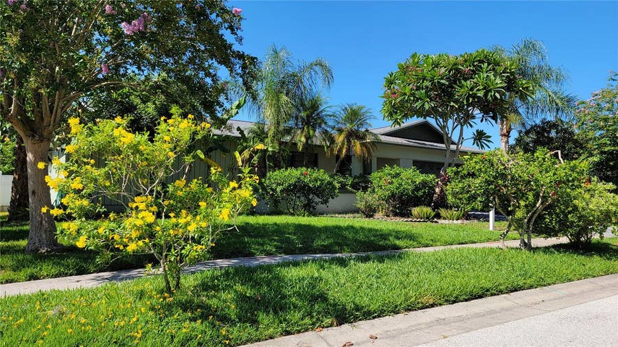 Property photo for 3024 SANDPIPER PLACE, Clearwater, FL
