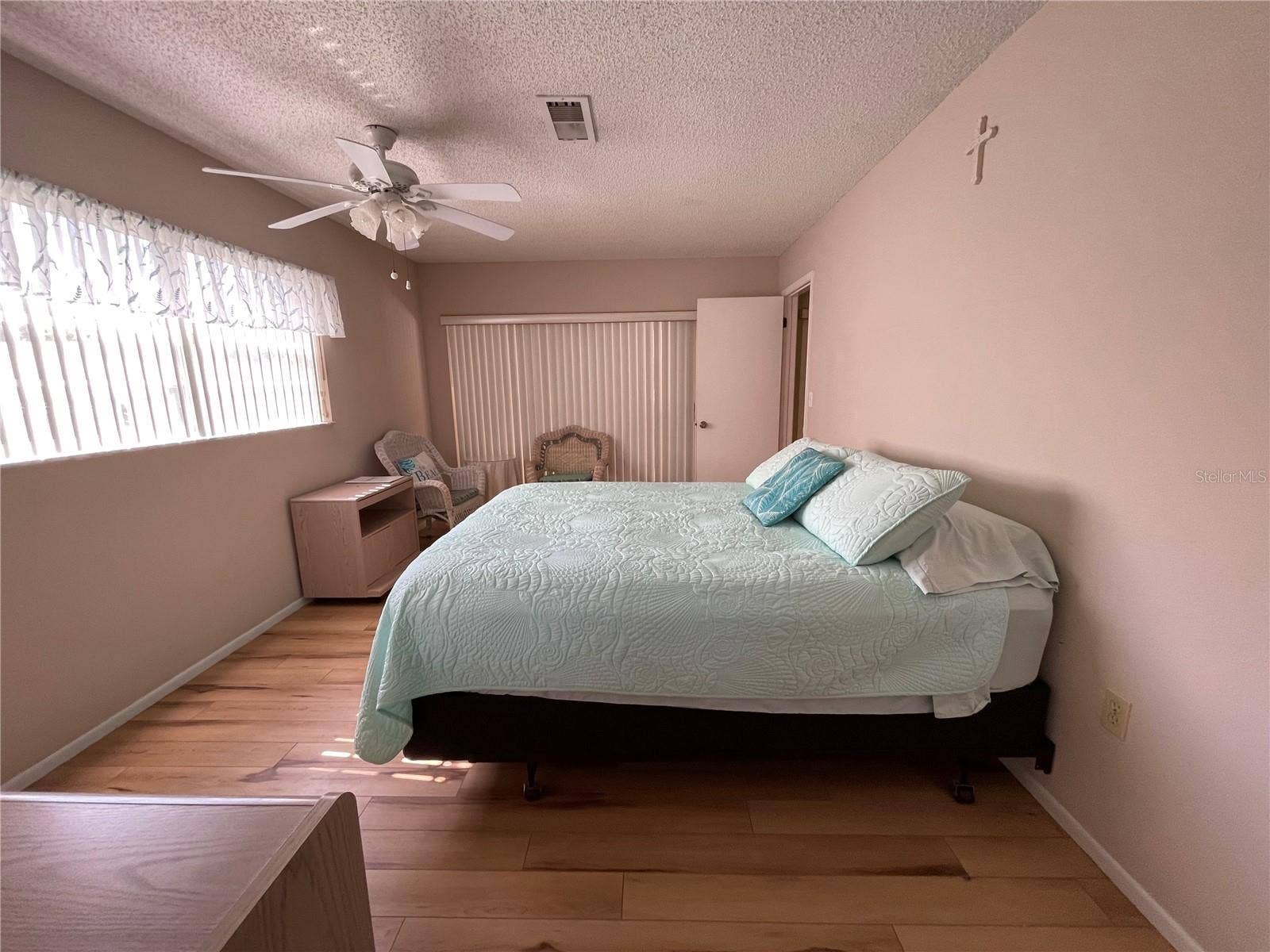 12935 PEBBLE BEACH CIRCLE, Hudson, FL 34667 12935 PEBBLE BEACH CIRCLE, Hudson, FL 34667