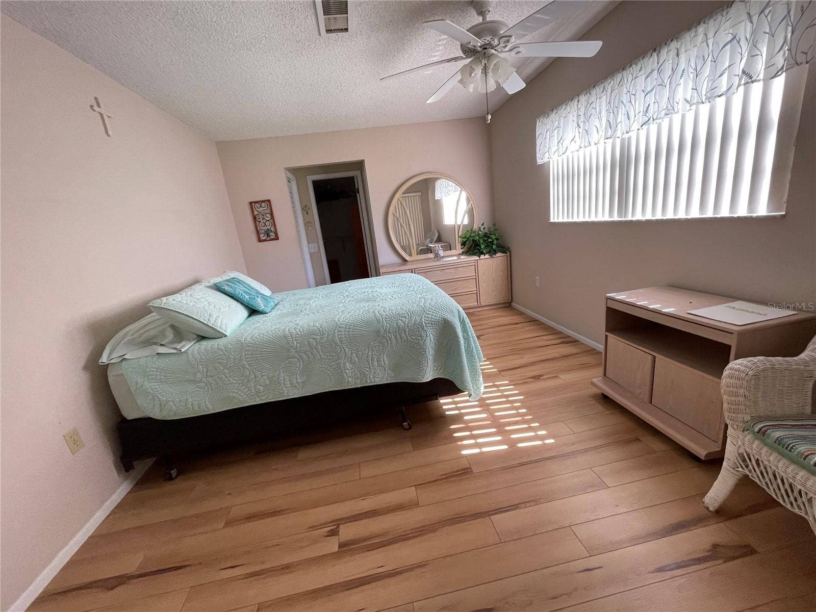 12935 PEBBLE BEACH CIRCLE, Hudson, FL 34667 12935 PEBBLE BEACH CIRCLE, Hudson, FL 34667
