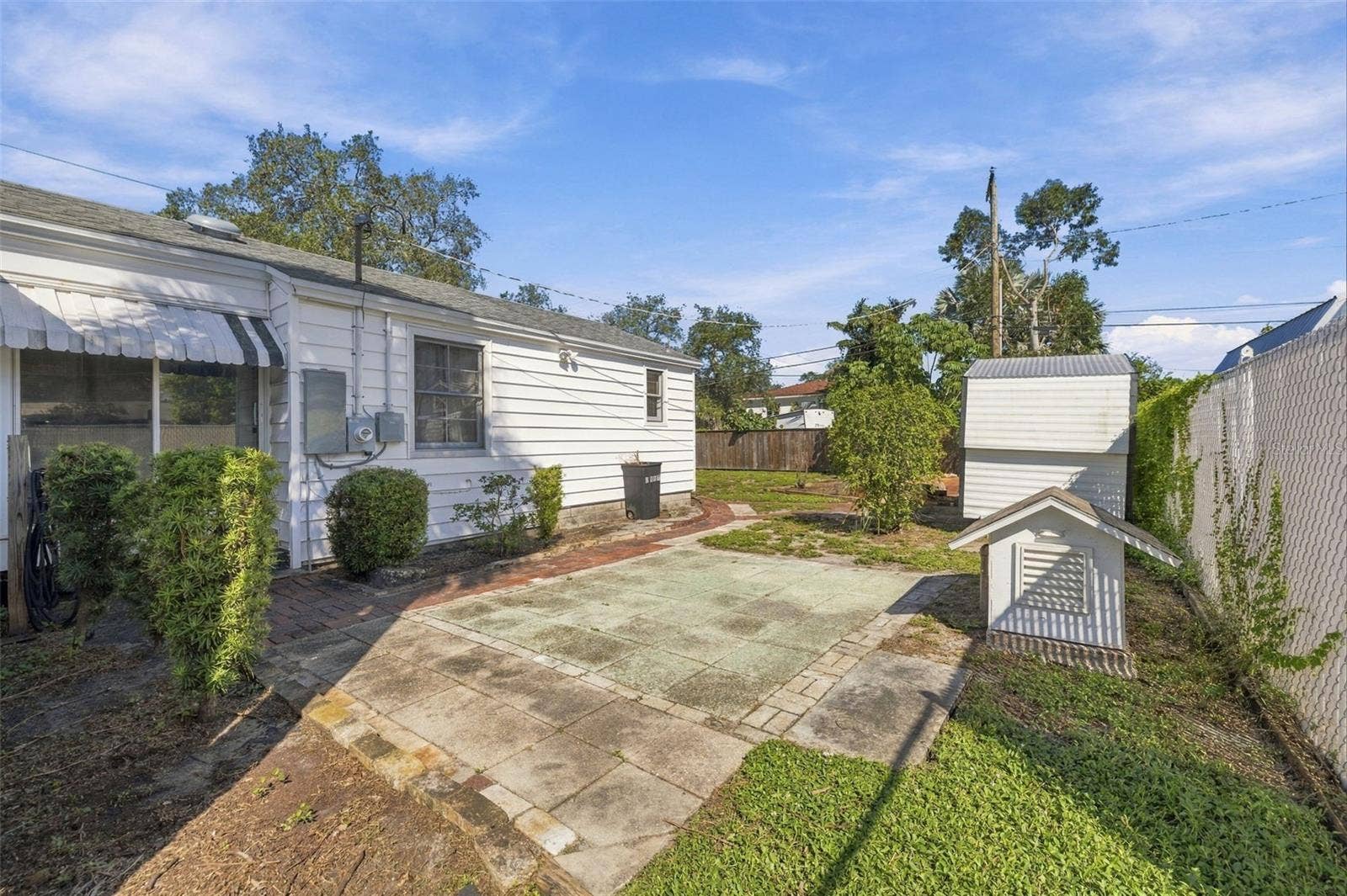 3817 W NORTH A STREET, Tampa, FL 33609 East side of home to Backyard