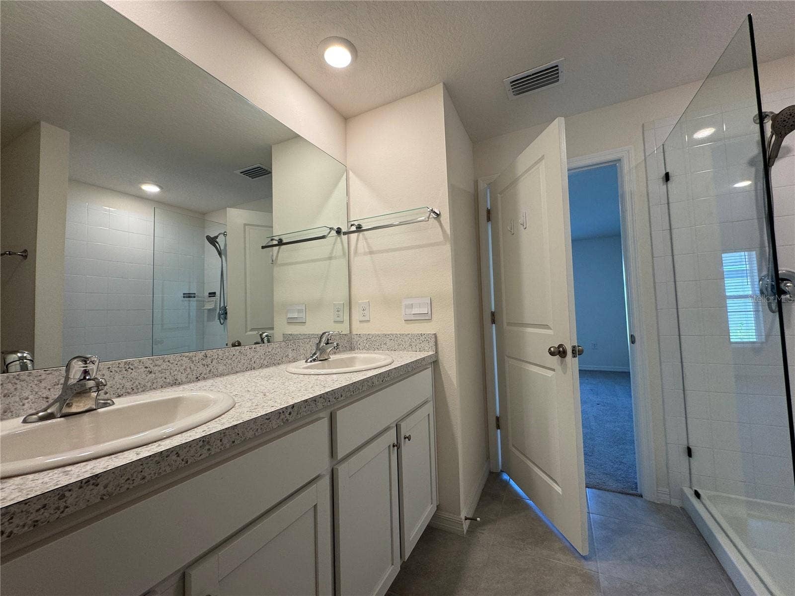 5586 LOGAN CAVE AVENUE, Wimauma, FL 33598 5586 LOGAN CAVE AVENUE, Wimauma, FL 33598
