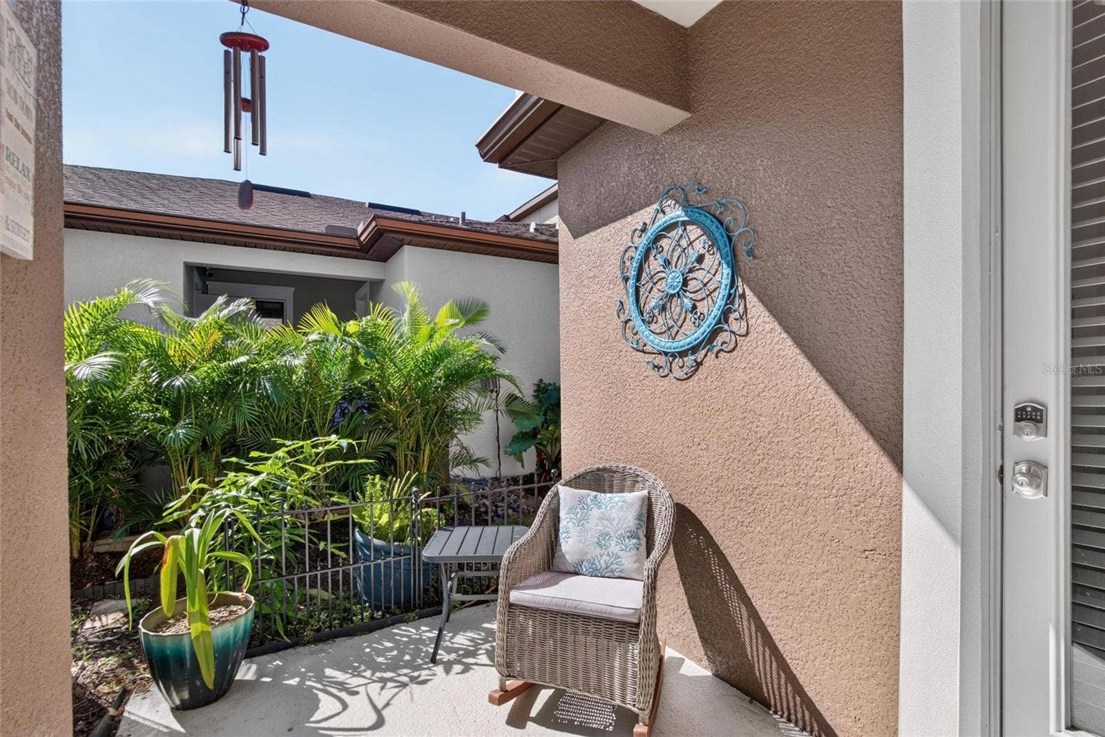 5604 BALCONY BRIDGE PLACE, Lithia, FL 33547 5604 BALCONY BRIDGE PLACE, Lithia, FL 33547