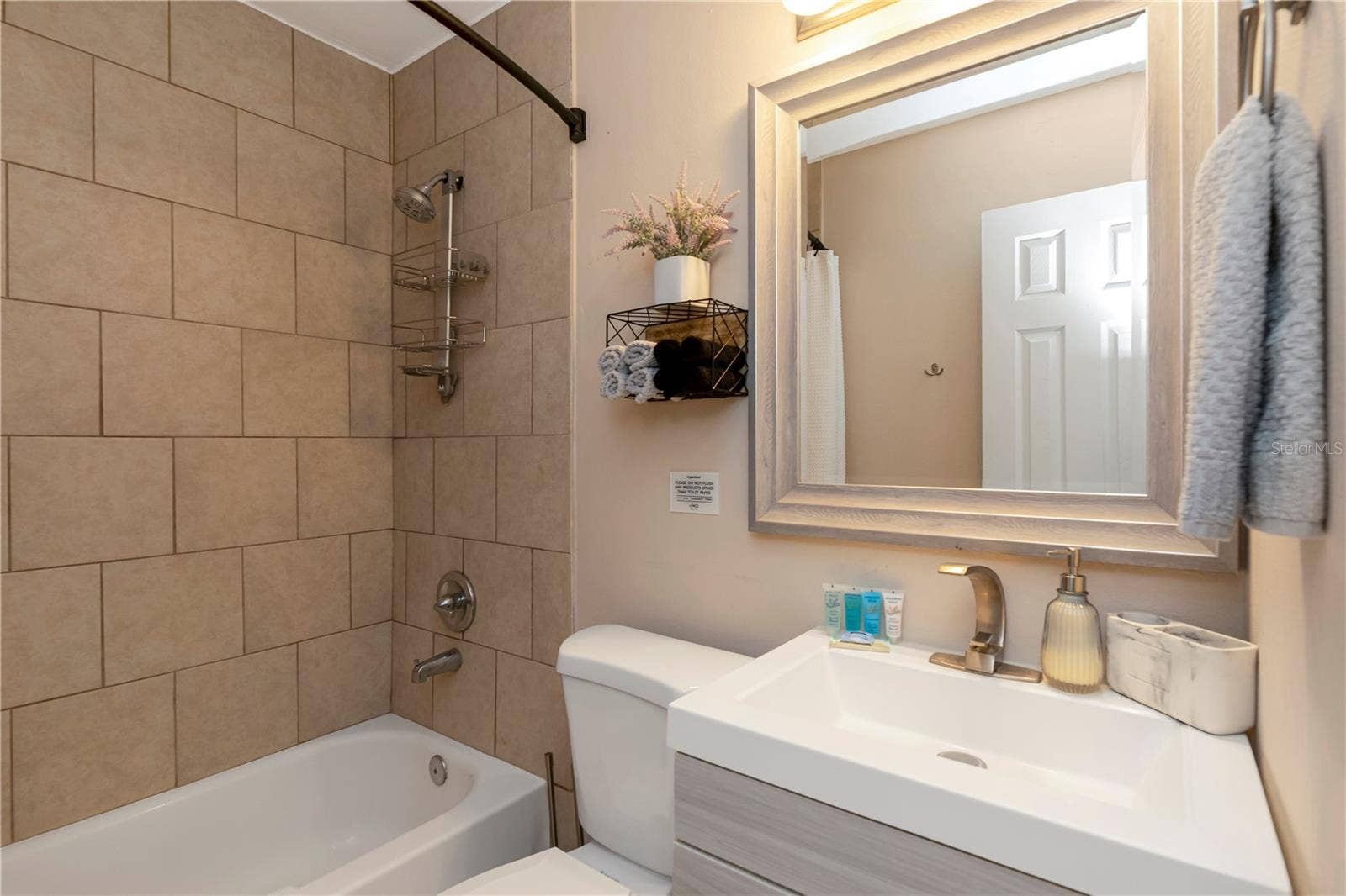 2326 44TH STREET S, St Petersburg, FL 33711 2326 44TH STREET S, St Petersburg, FL 33711