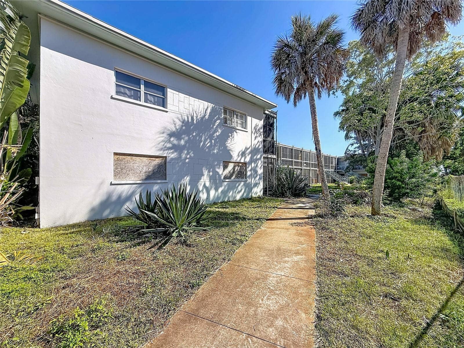4902 31ST AVENUE S, #101, Gulfport, FL 33707 4902 31ST AVENUE S, #101, Gulfport, FL 33707