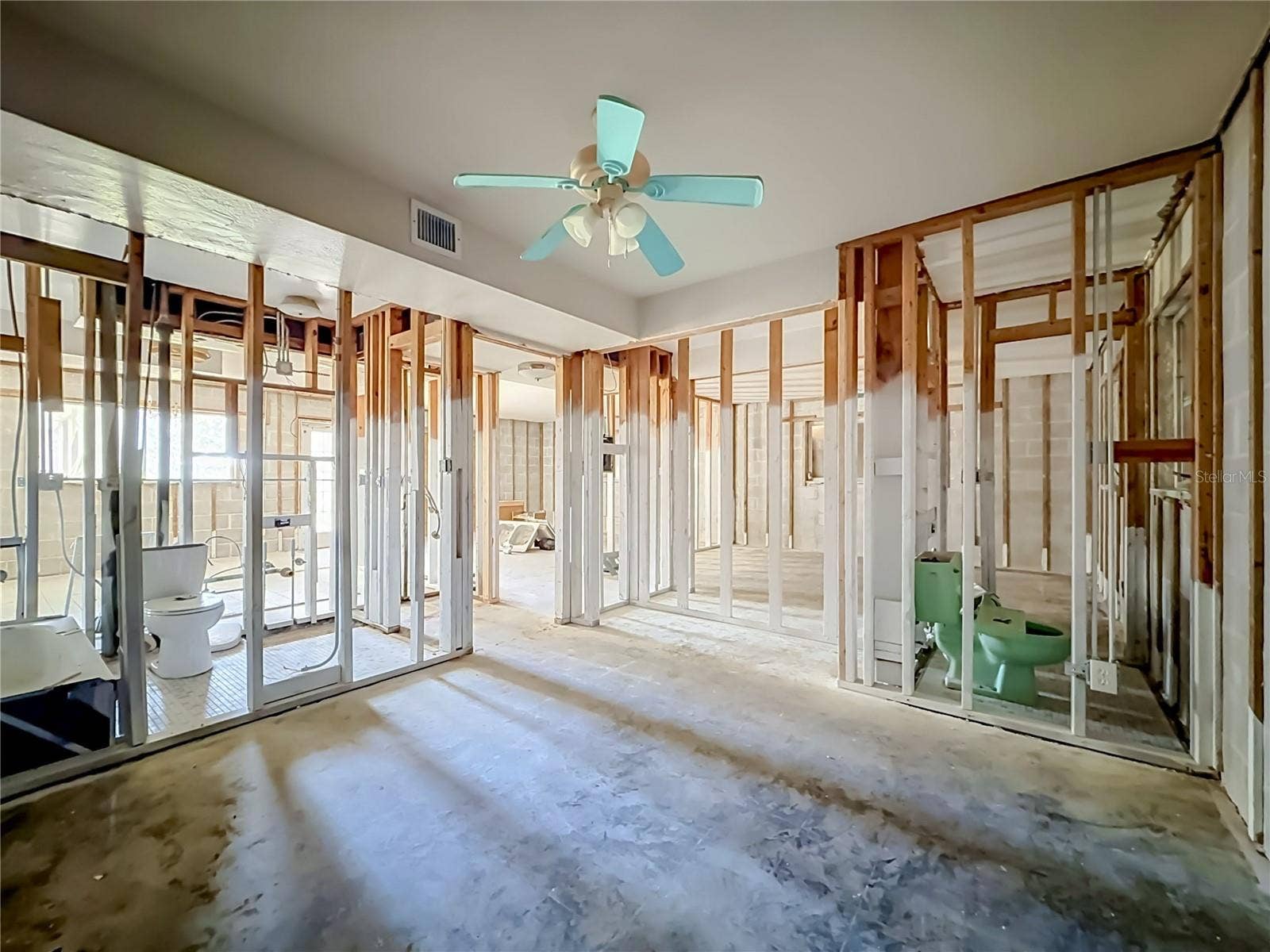 4902 31ST AVENUE S, #101, Gulfport, FL 33707 4902 31ST AVENUE S, #101, Gulfport, FL 33707