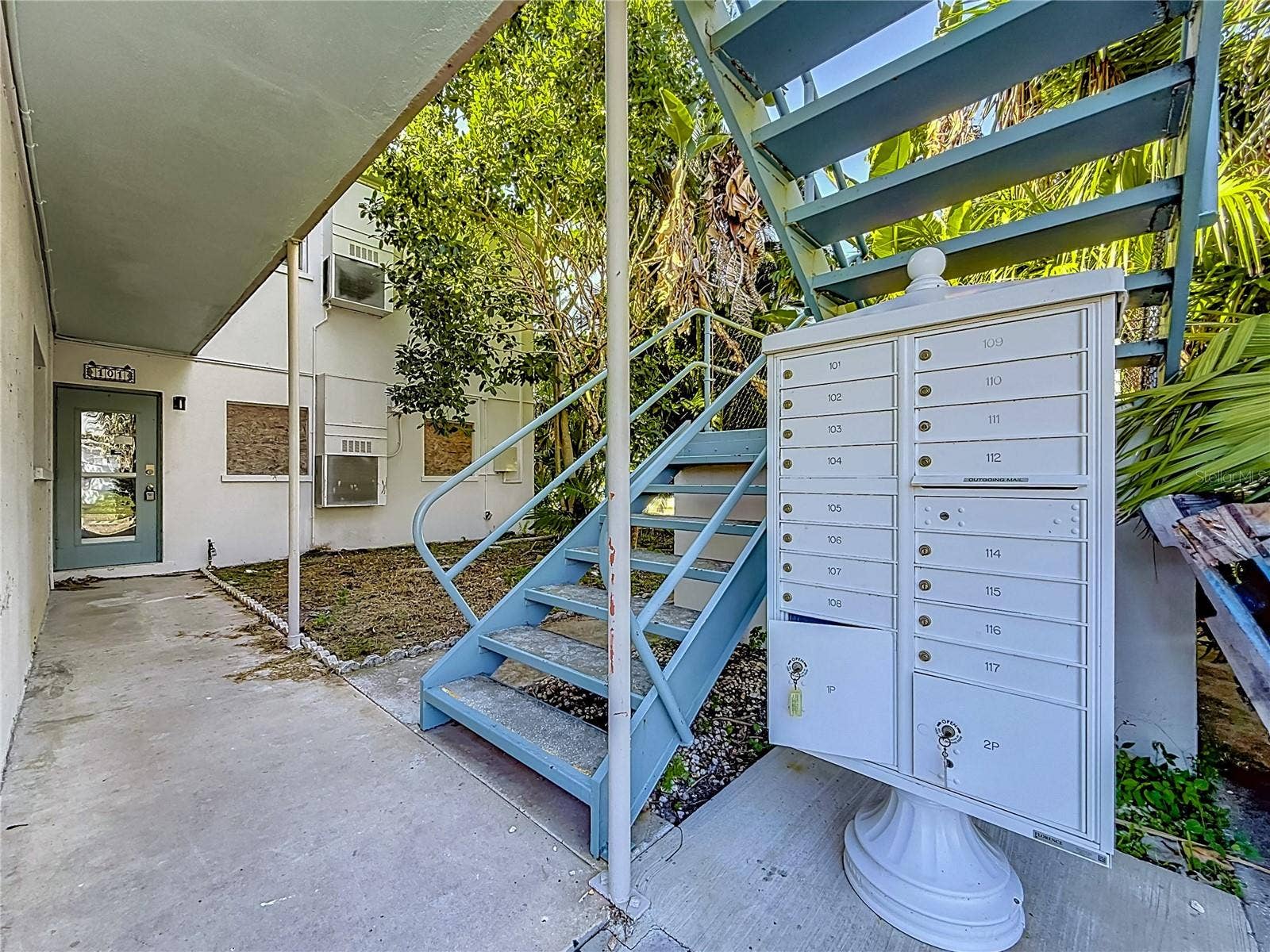 4902 31ST AVENUE S, #101, Gulfport, FL 33707 4902 31ST AVENUE S, #101, Gulfport, FL 33707