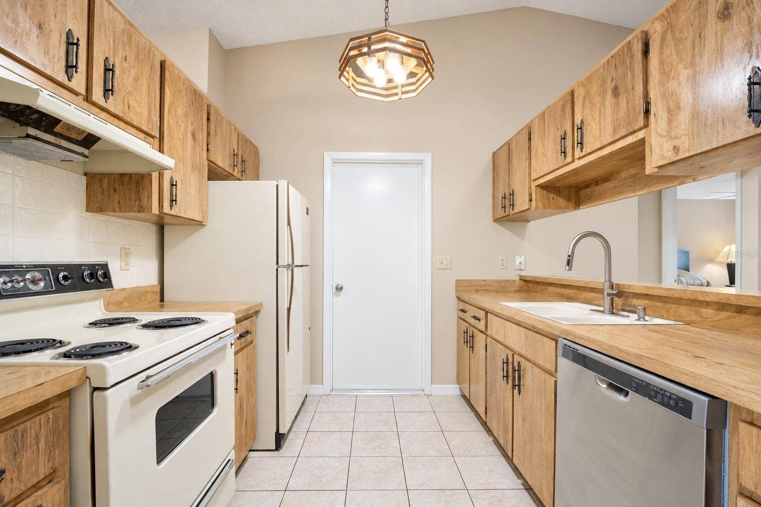2187 NIMITZ DRIVE, #2187, Dunedin, FL 34698
