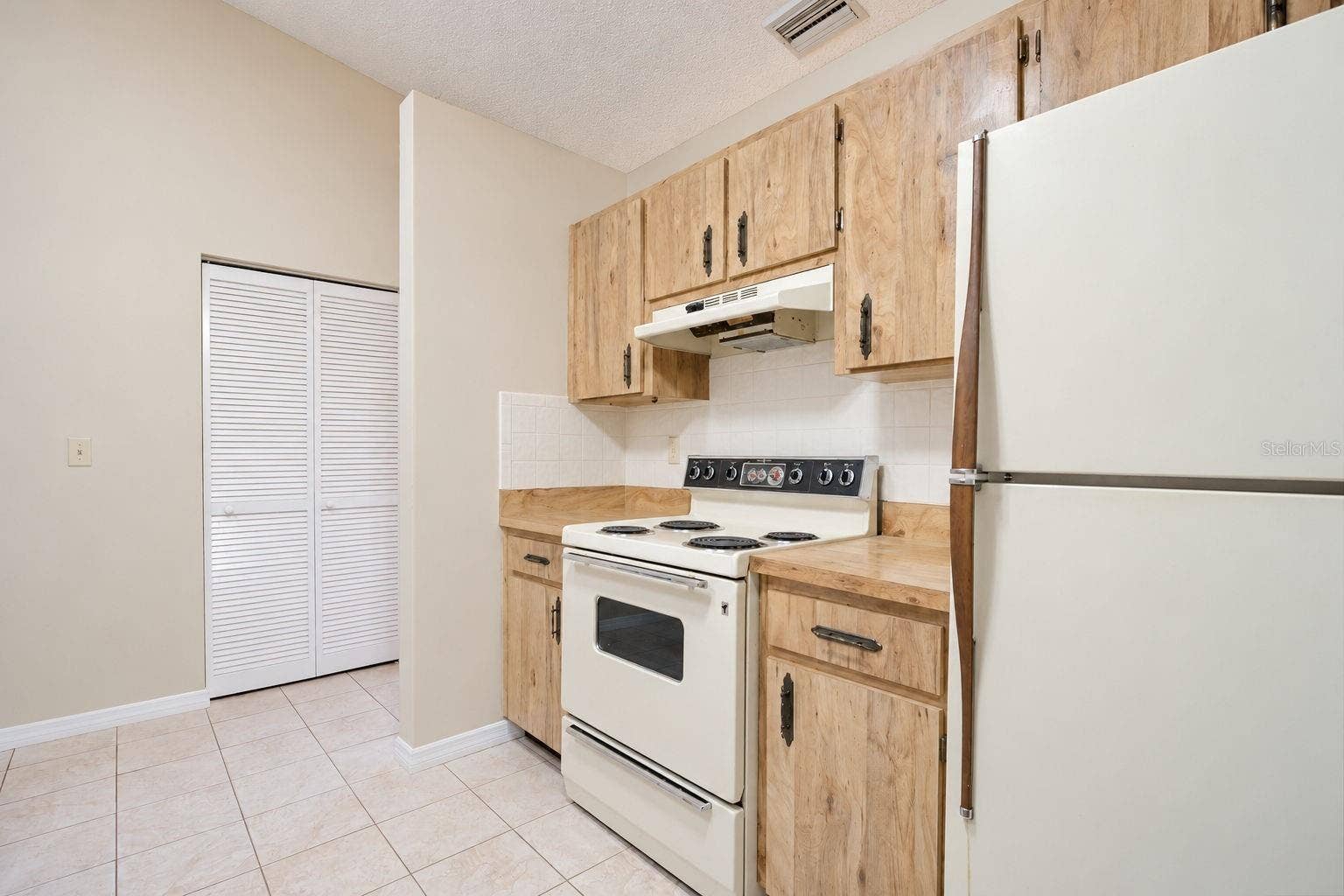 2187 NIMITZ DRIVE, #2187, Dunedin, FL 34698