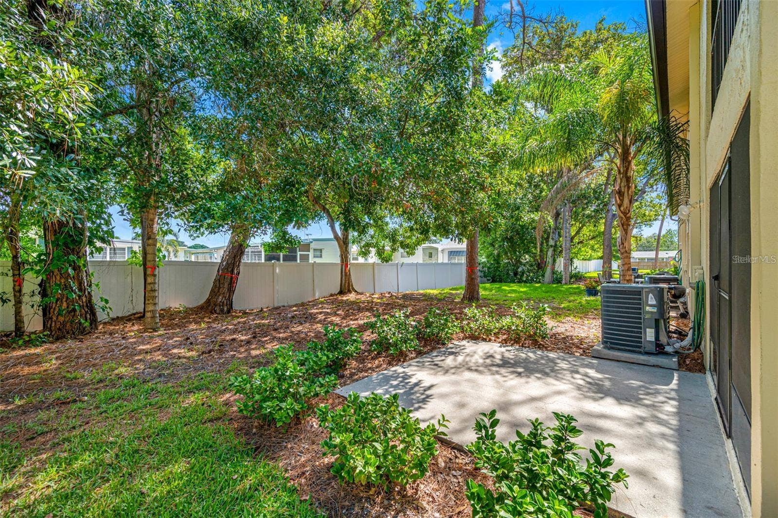 11511 113TH STREET, #10A, Largo, FL 33778 Lanscaped side yard