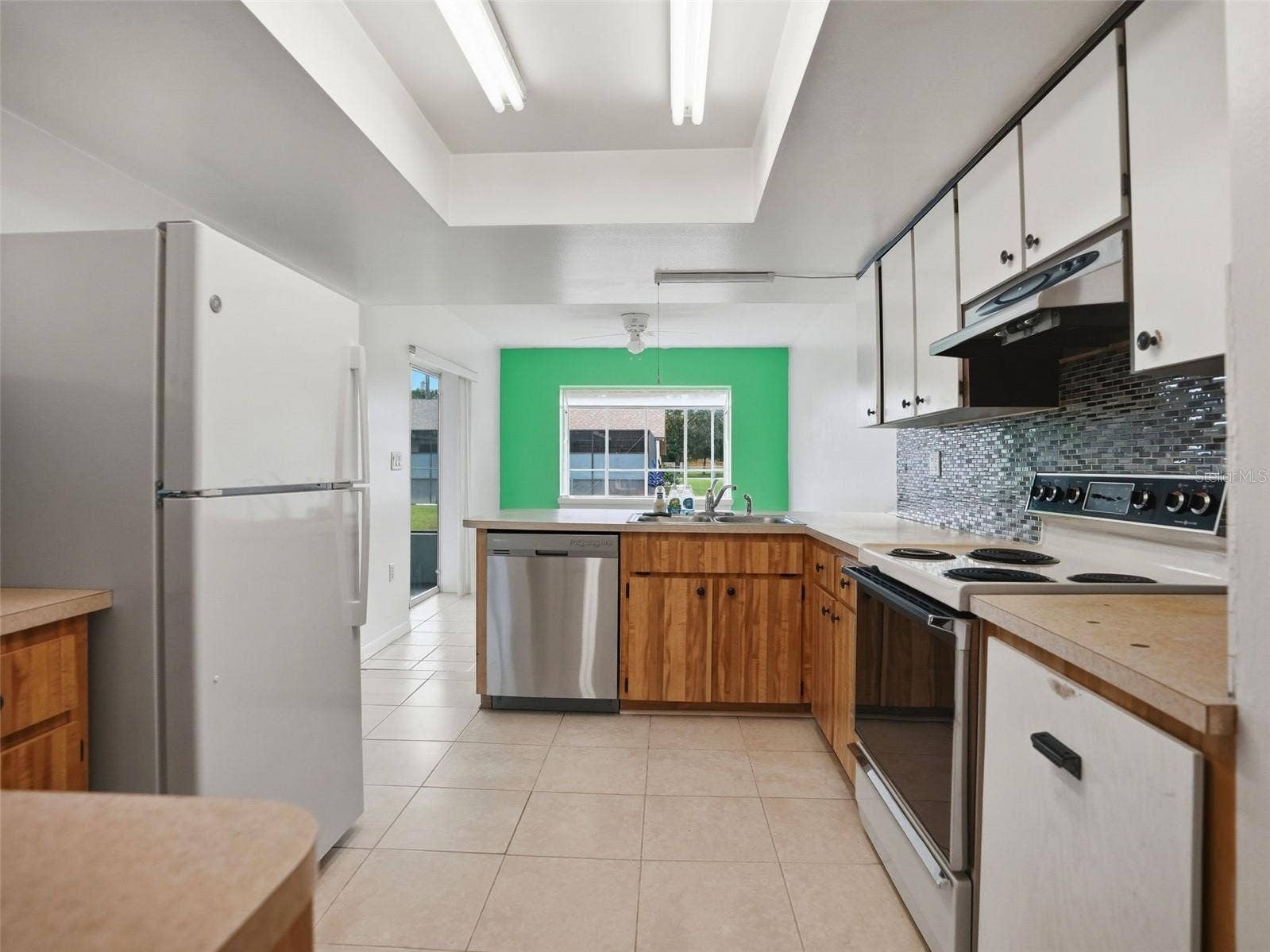 9624 HORIZON DRIVE, Spring Hill, FL 34608 9624 HORIZON DRIVE, Spring Hill, FL 34608