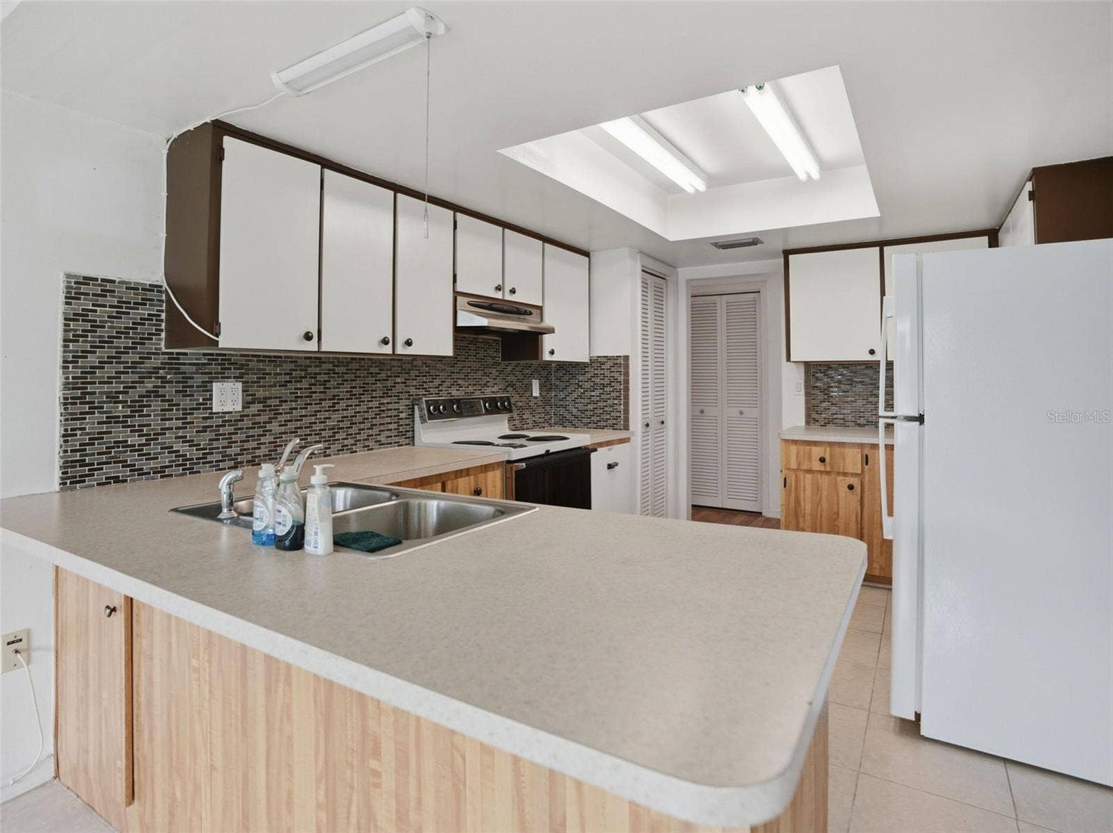 9624 HORIZON DRIVE, Spring Hill, FL 34608 9624 HORIZON DRIVE, Spring Hill, FL 34608