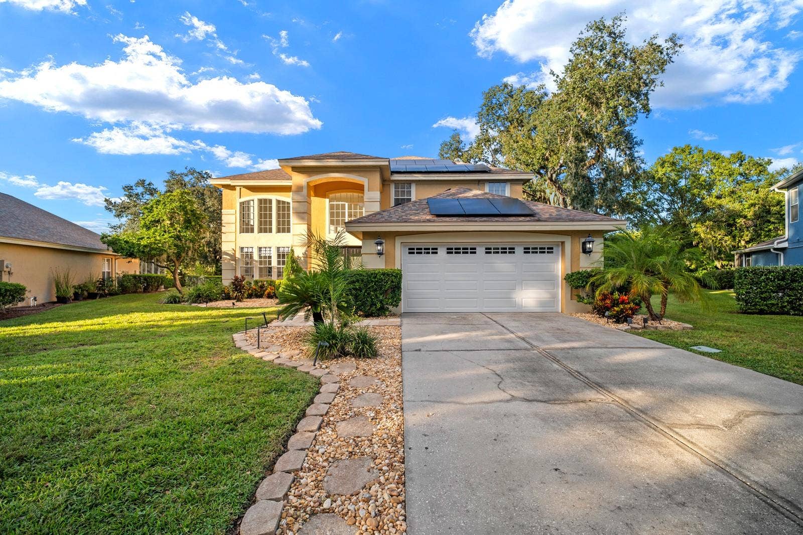5436 TWIN CREEKS DRIVE, Valrico, FL 33596 5436 TWIN CREEKS DRIVE, Valrico, FL 33596