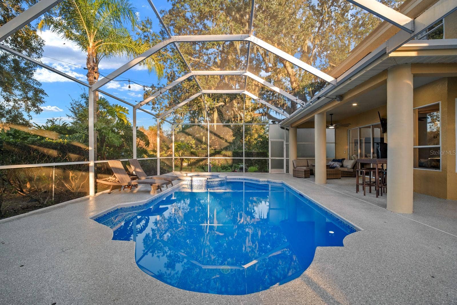 5436 TWIN CREEKS DRIVE, Valrico, FL 33596 5436 TWIN CREEKS DRIVE, Valrico, FL 33596