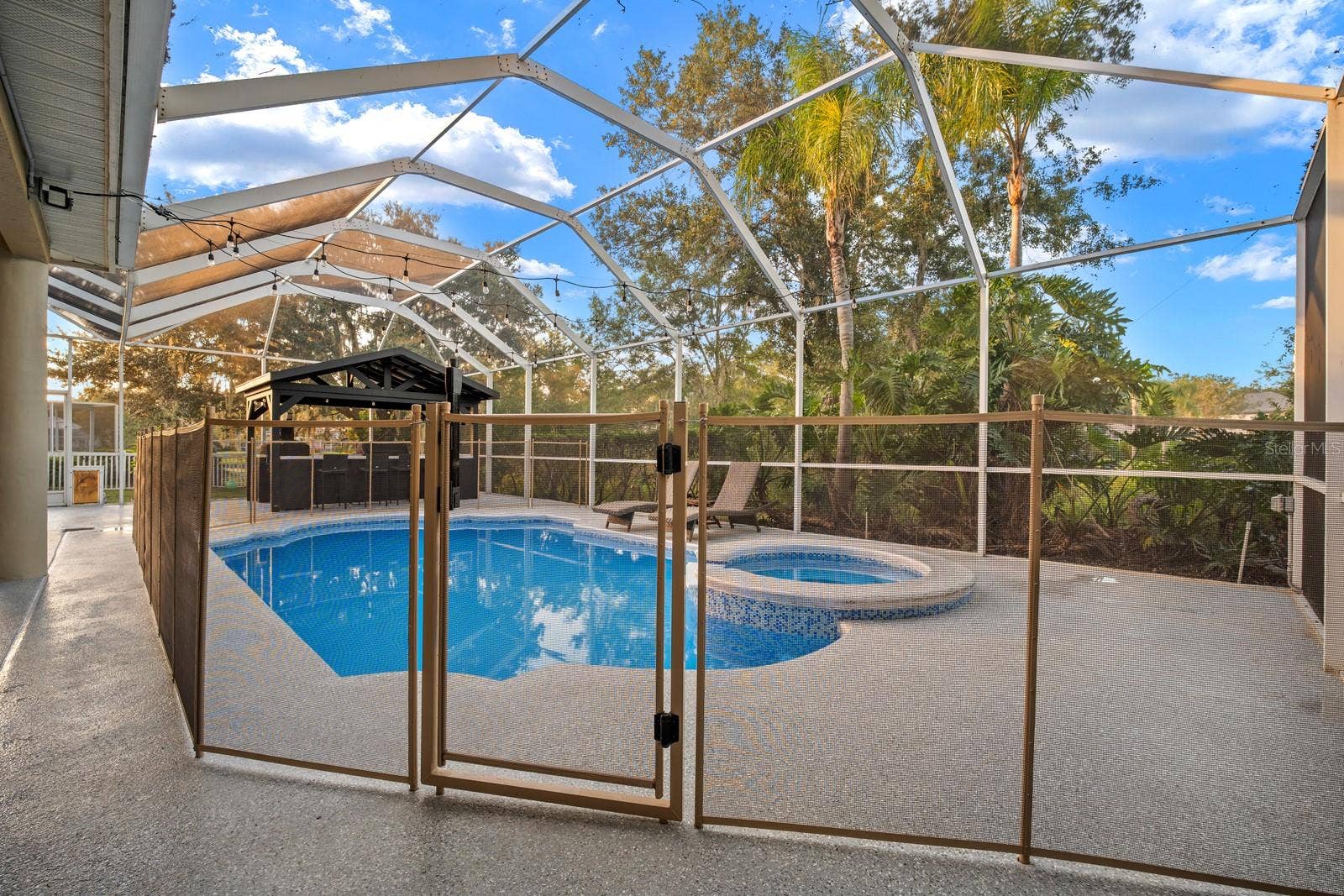 5436 TWIN CREEKS DRIVE, Valrico, FL 33596 5436 TWIN CREEKS DRIVE, Valrico, FL 33596