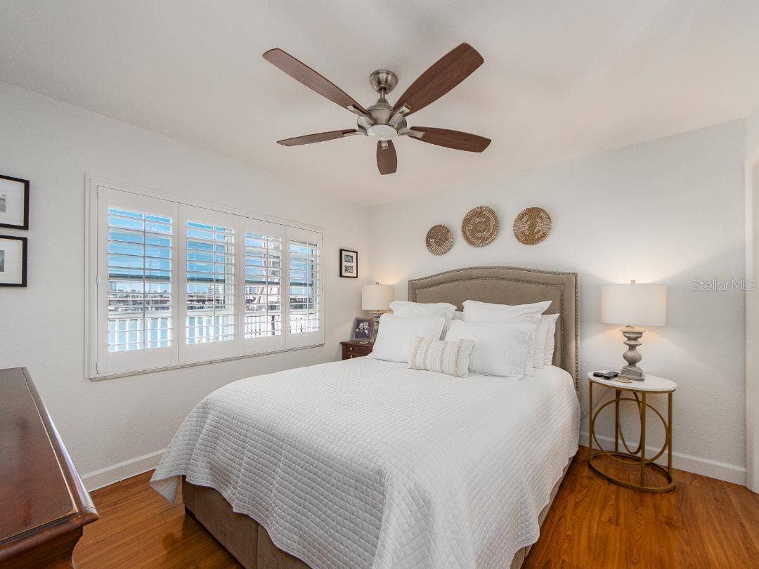 205 DOLPHIN POINT, #6, Clearwater, FL 33767 Primary Bedroom