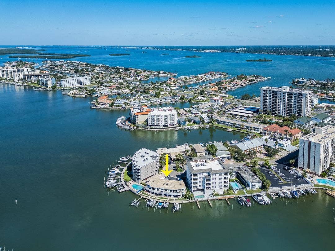 205 DOLPHIN POINT, #6, Clearwater, FL 33767 205 DOLPHIN POINT, #6, Clearwater, FL 33767