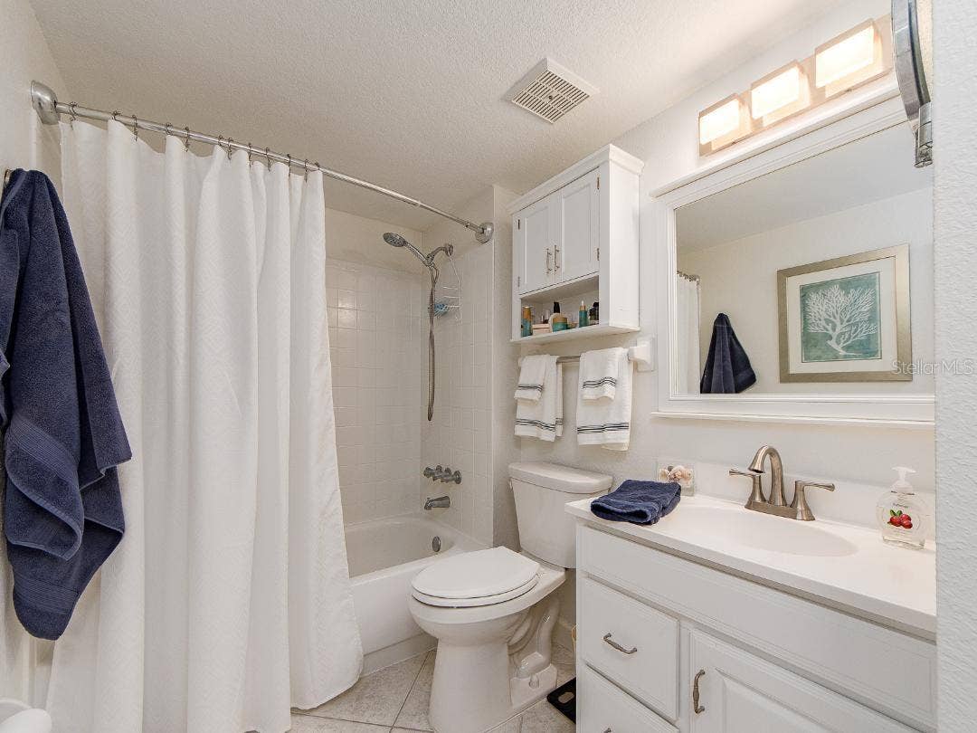 205 DOLPHIN POINT, #6, Clearwater, FL 33767 Primary Bath