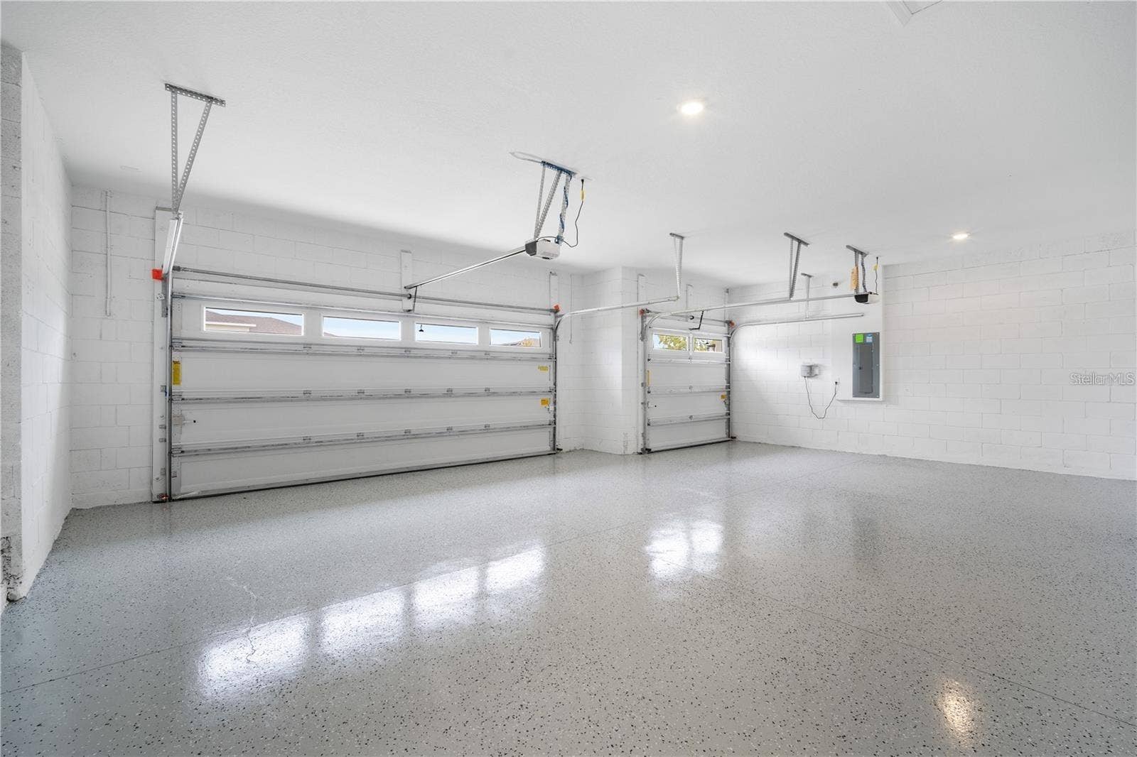 9143 PLAYERS, Weeki Wachee, FL 34613 9143 PLAYERS, Weeki Wachee, FL 34613