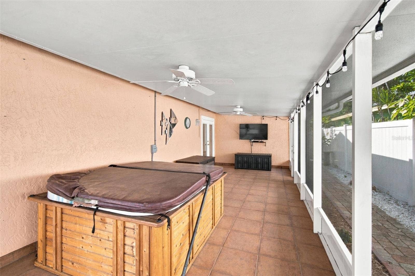 3445 35TH ST N, St Petersburg, FL 33713