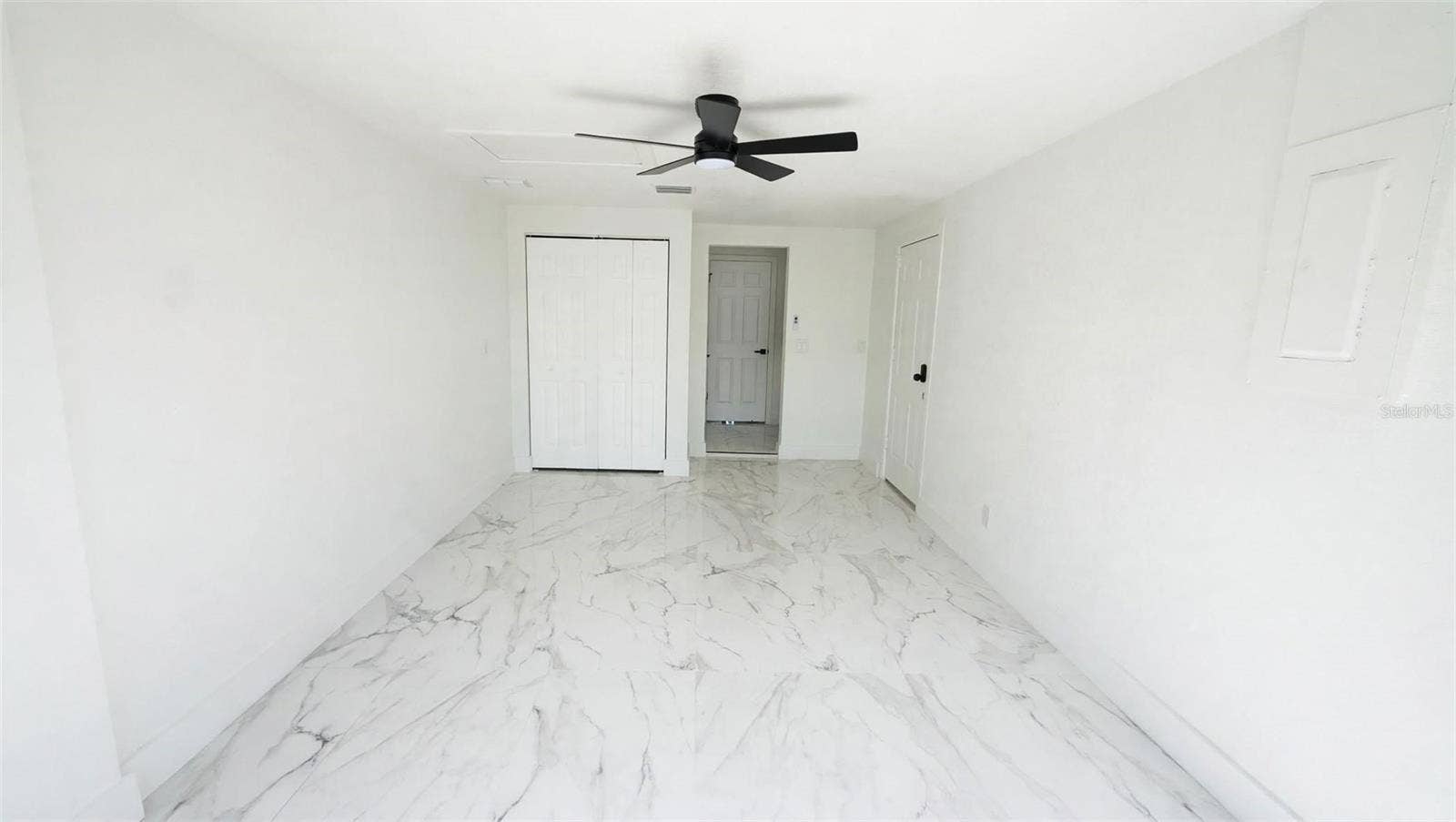 6807 WHITE CLIFFS WAY, Tampa, FL 33625