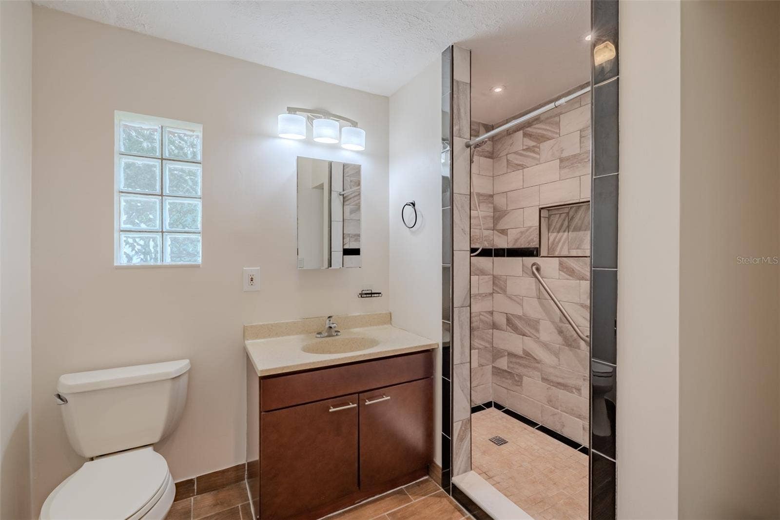 501 BRYAN ROAD, #B, Brandon, FL 33511 501 BRYAN ROAD, #B, Brandon, FL 33511