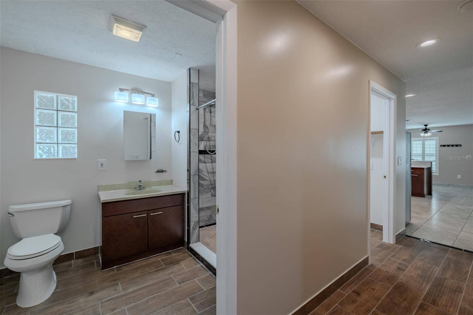 501 BRYAN ROAD, #B, Brandon, FL 33511 501 BRYAN ROAD, #B, Brandon, FL 33511