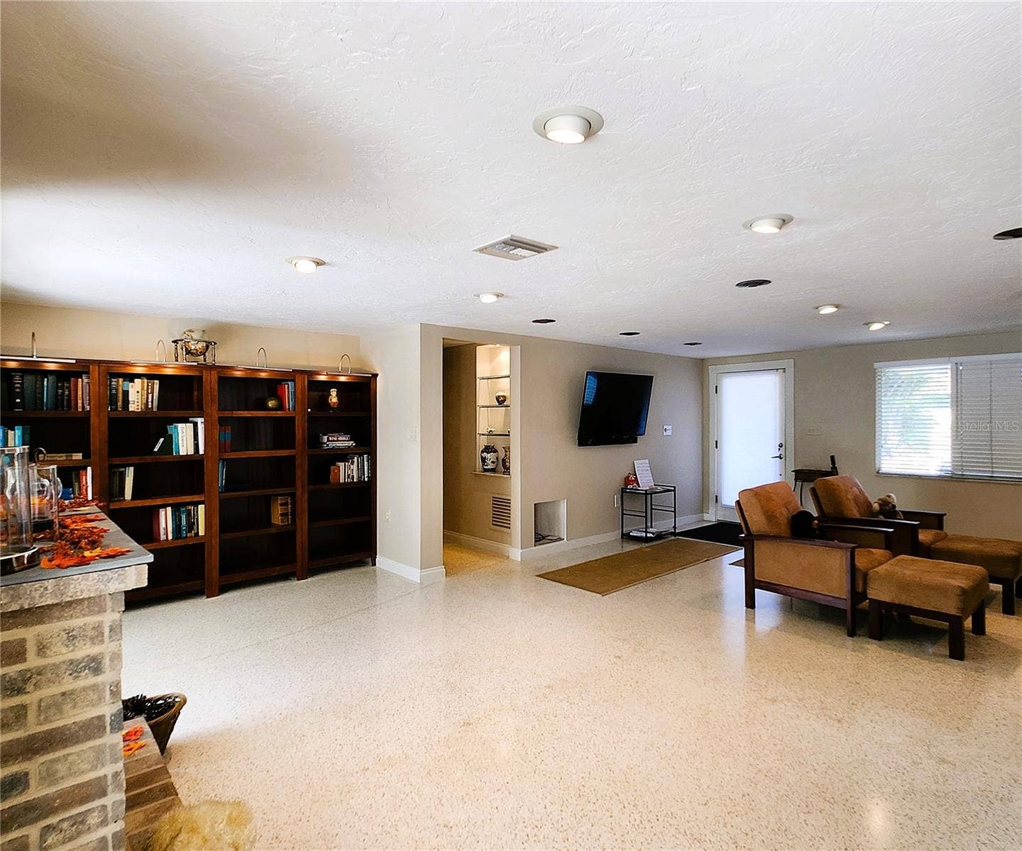 4711 26TH AVENUE W, Bradenton, FL 34209 Den/Family Room