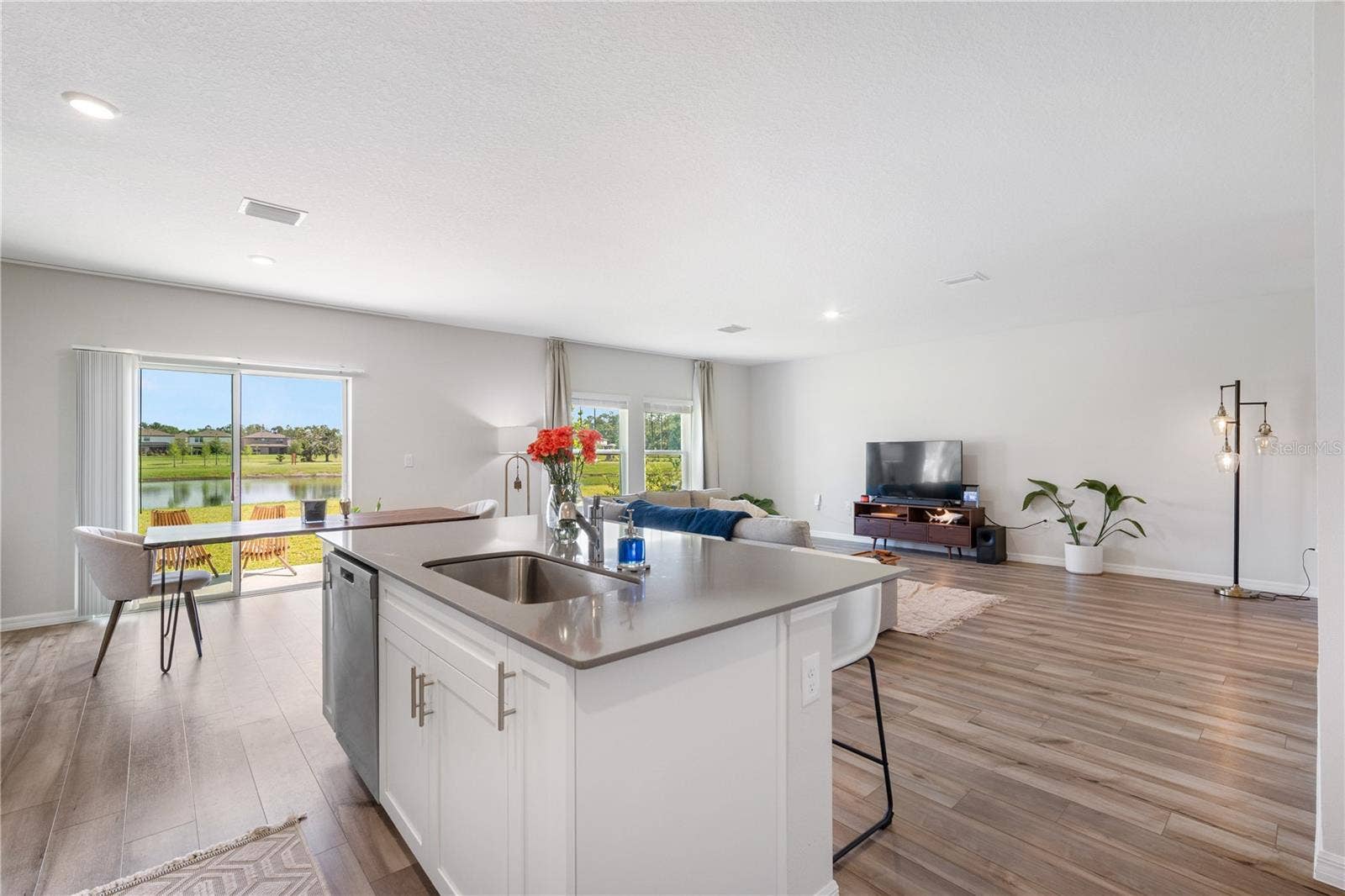 14884 SUMMER BRANCH DRIVE, Lithia, FL 33547
