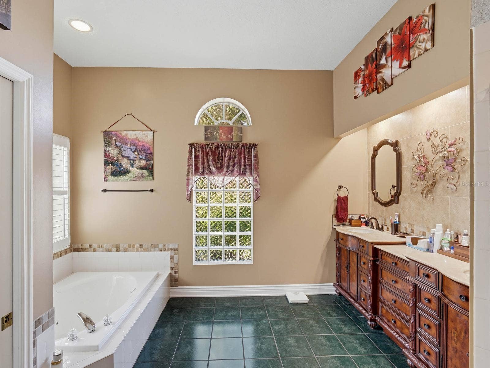 4175 KIRKALDY DRIVE, Palm Harbor, FL 34685 4175 KIRKALDY DRIVE, Palm Harbor, FL 34685
