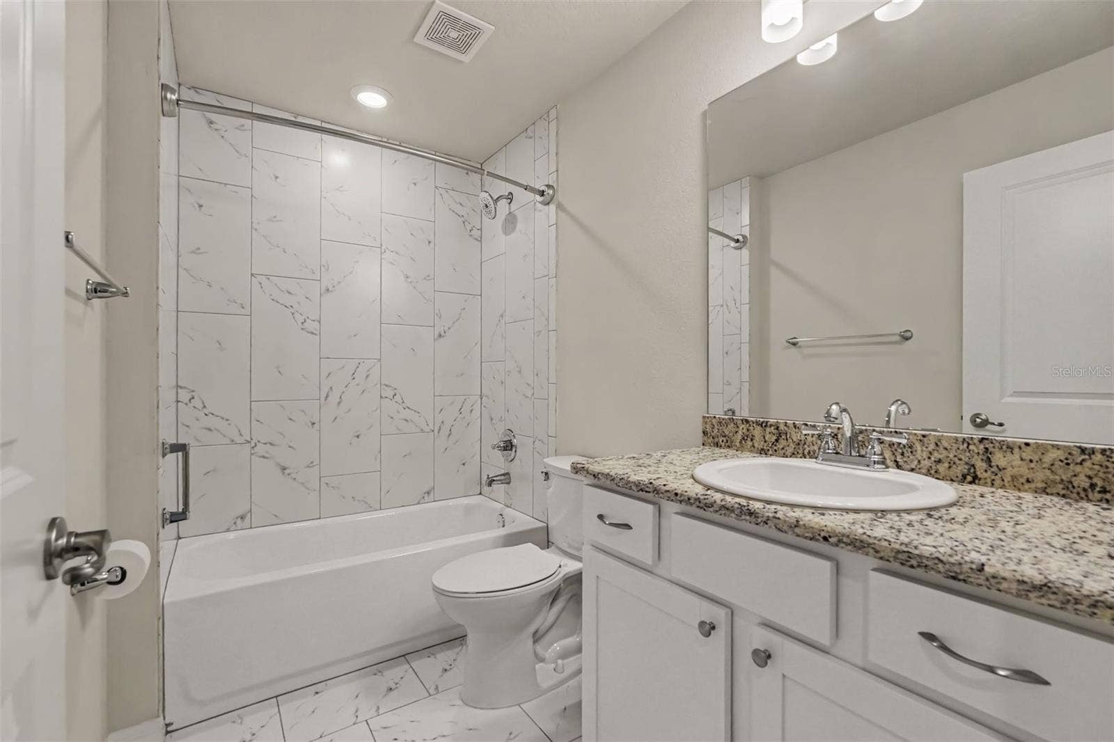 7451 BLACKBIRD AVENUE, Weeki Wachee, FL 34613 7451 BLACKBIRD AVENUE, Weeki Wachee, FL 34613
