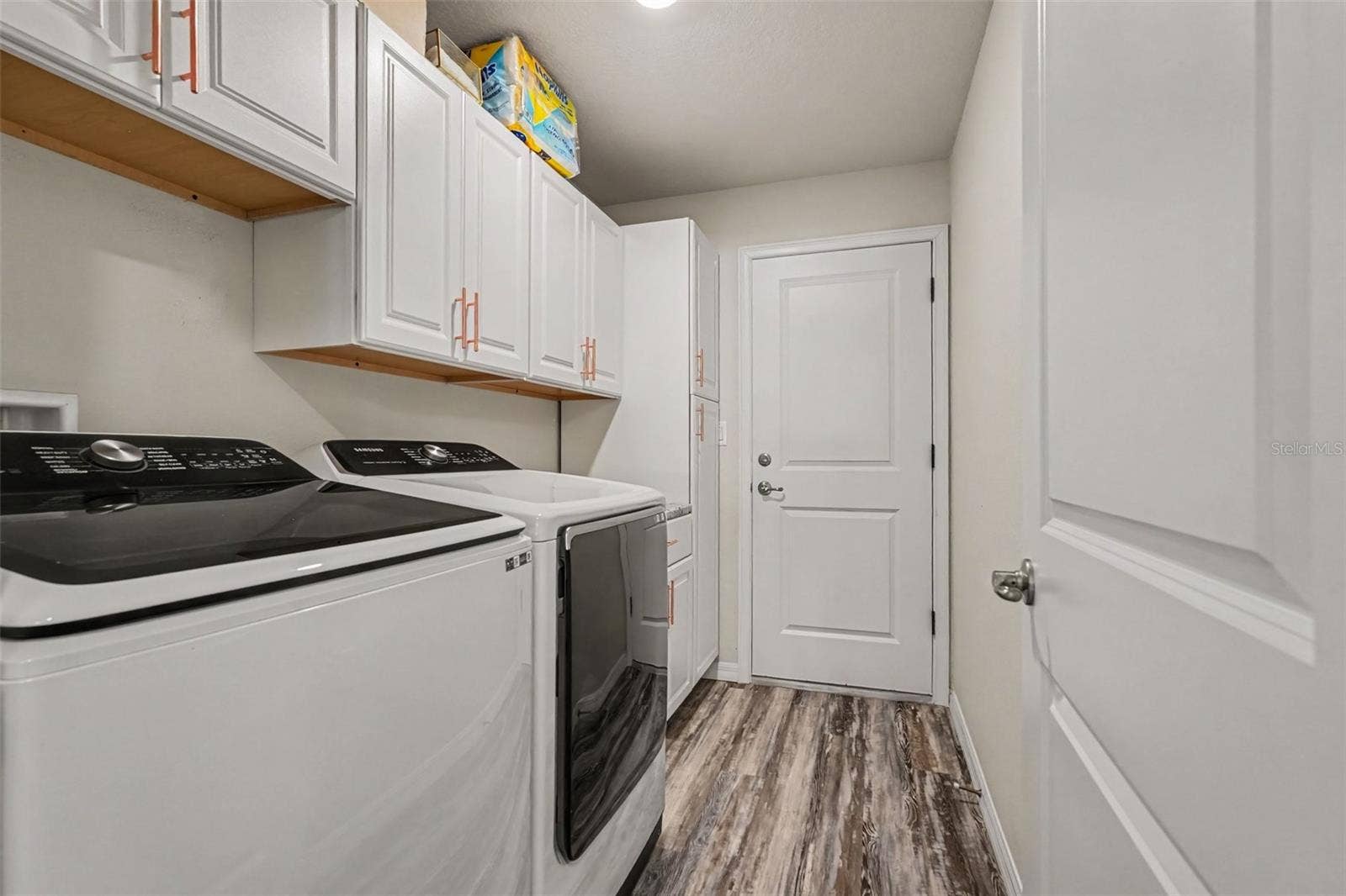 7451 BLACKBIRD AVENUE, Weeki Wachee, FL 34613 7451 BLACKBIRD AVENUE, Weeki Wachee, FL 34613