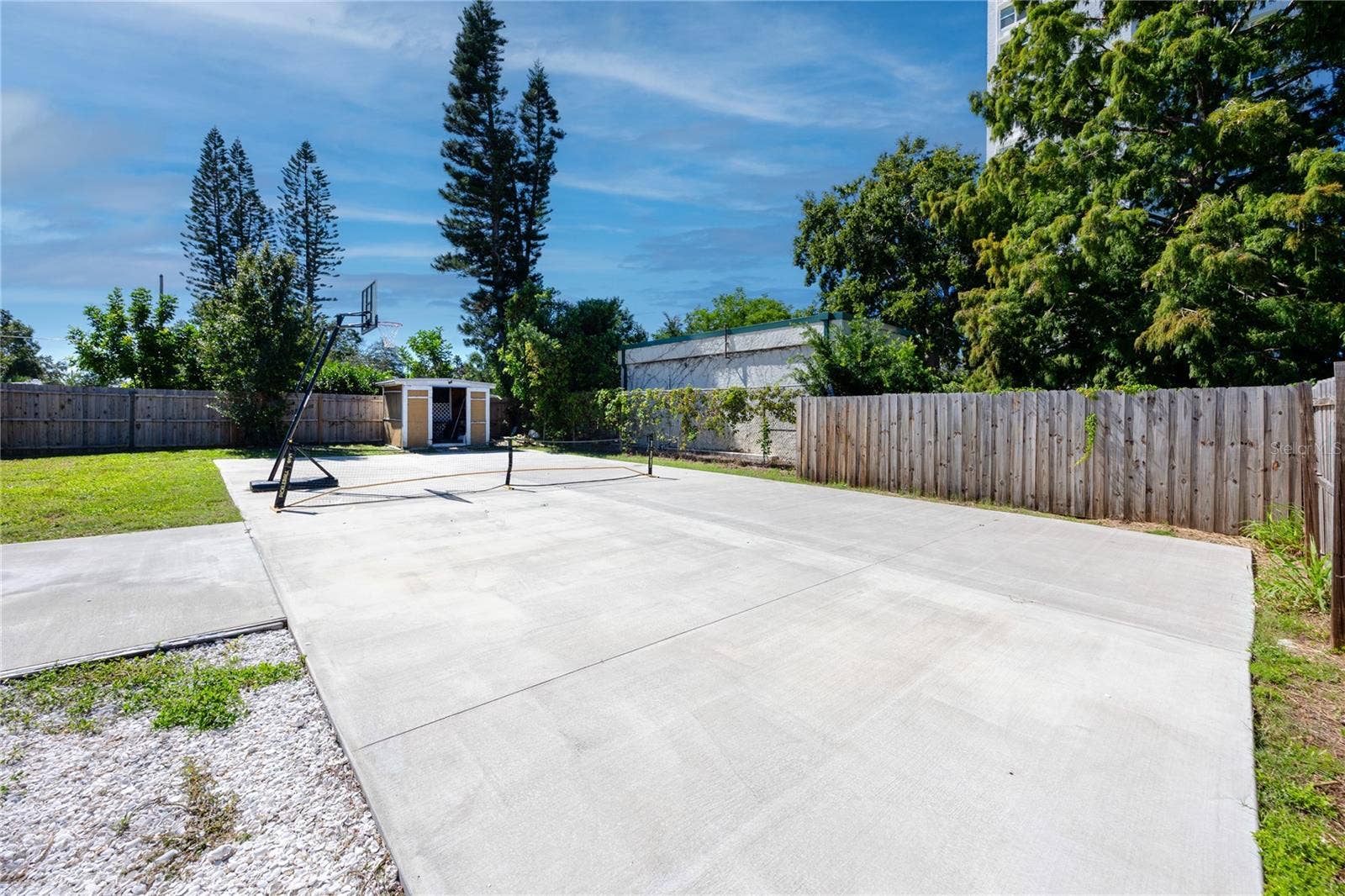 925 67TH STREET S, St Petersburg, FL 33707 925 67TH STREET S, St Petersburg, FL 33707