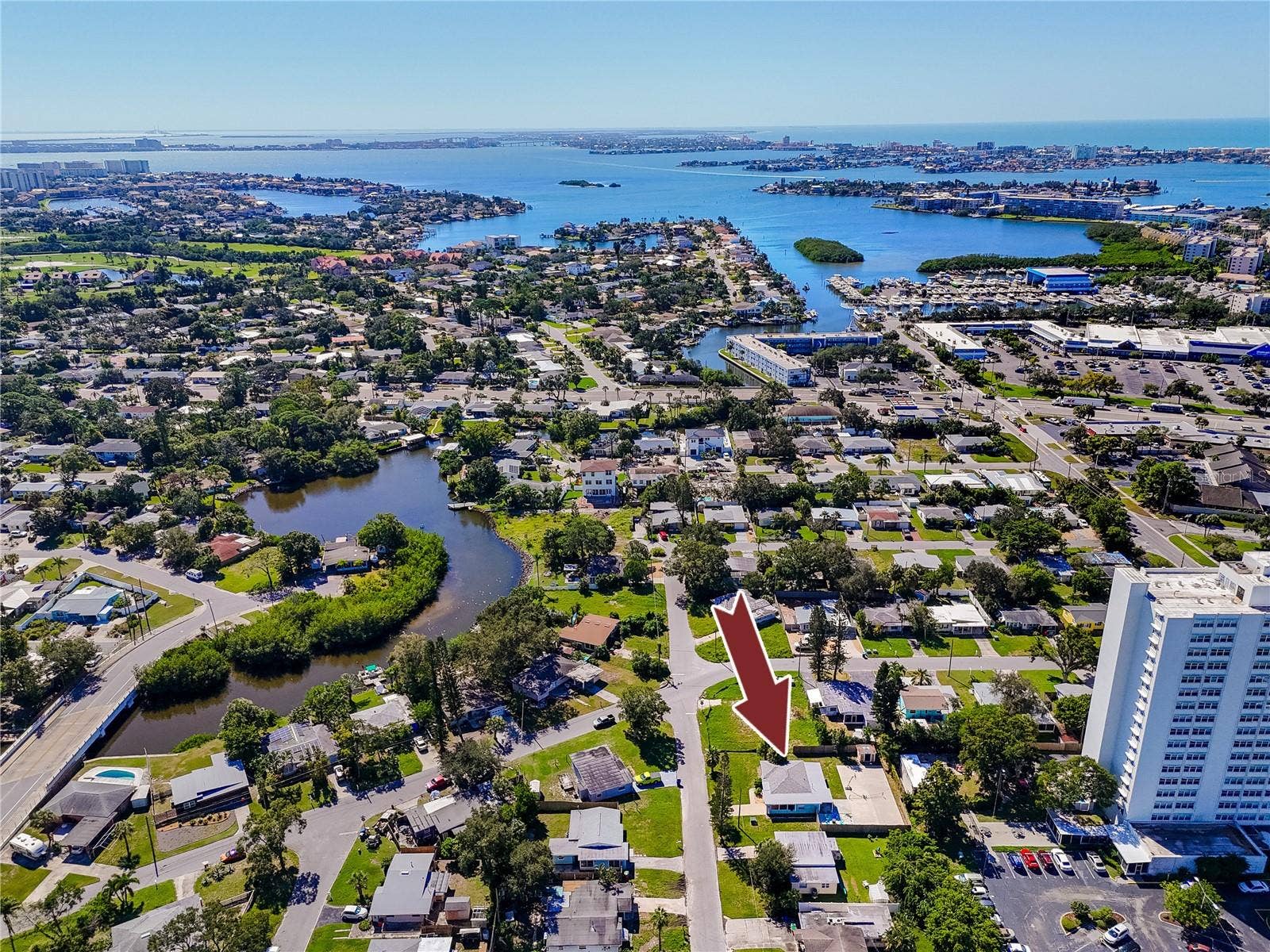 925 67TH STREET S, St Petersburg, FL 33707 925 67TH STREET S, St Petersburg, FL 33707