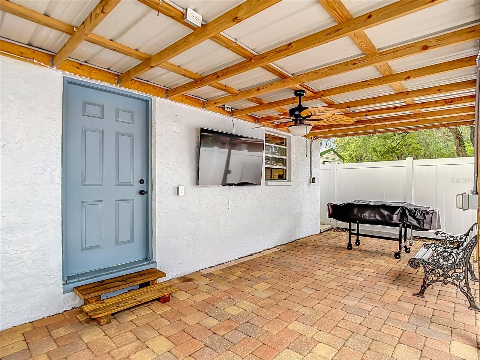 12920 N ALBANY AVENUE, Tampa, FL 33612 12920 N ALBANY AVENUE, Tampa, FL 33612