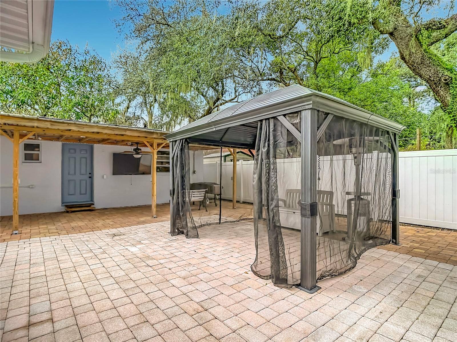 12920 N ALBANY AVENUE, Tampa, FL 33612 12920 N ALBANY AVENUE, Tampa, FL 33612