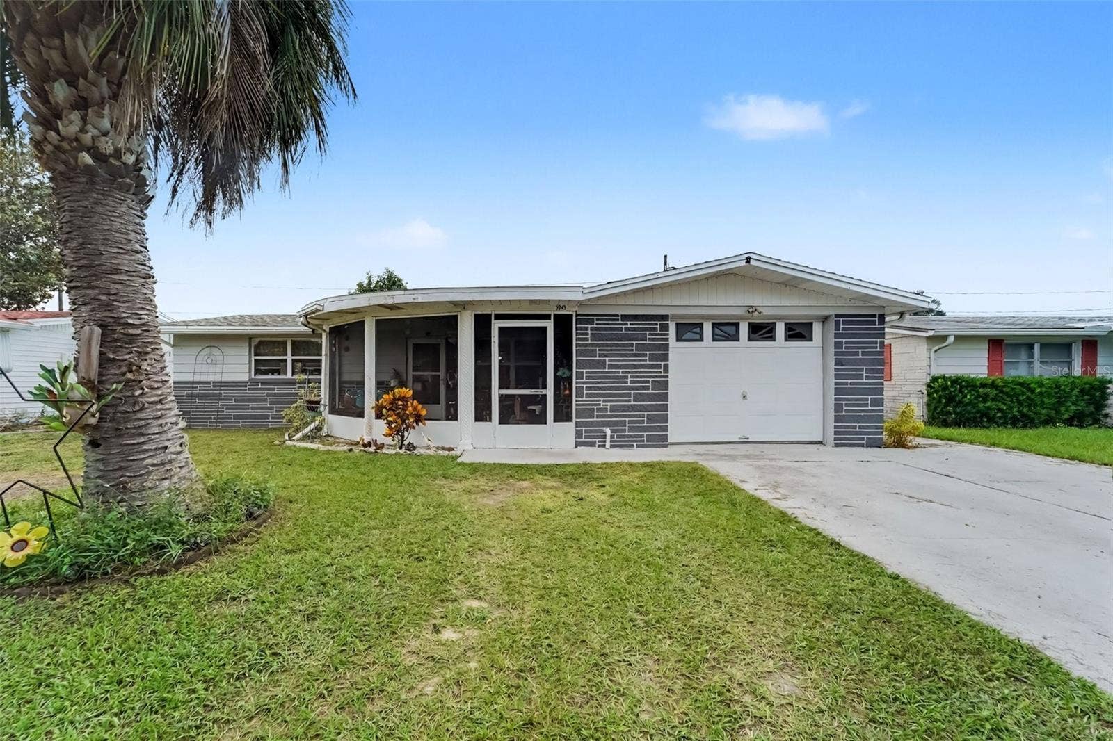 2049 MAUREEN DRIVE, Holiday, FL 34690 2049 MAUREEN DRIVE, Holiday, FL 34690