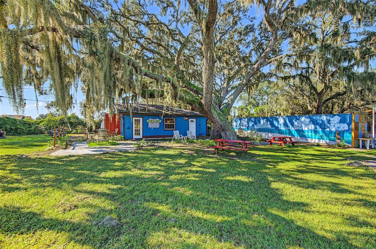 15300 LAKE IOLA ROAD, Dade City, FL 33523 15300 LAKE IOLA ROAD, Dade City, FL 33523