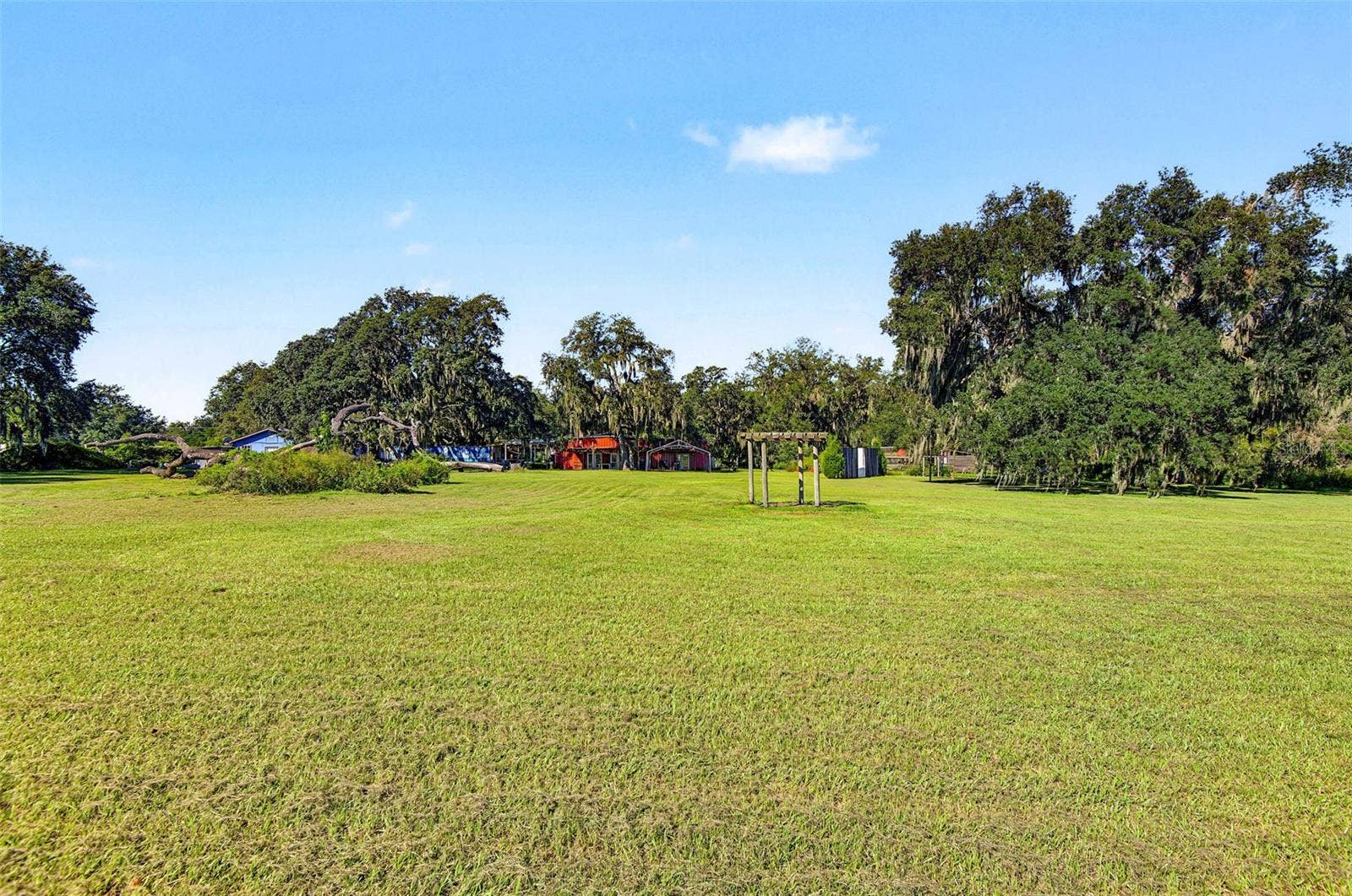 15300 LAKE IOLA ROAD, Dade City, FL 33523 15300 LAKE IOLA ROAD, Dade City, FL 33523