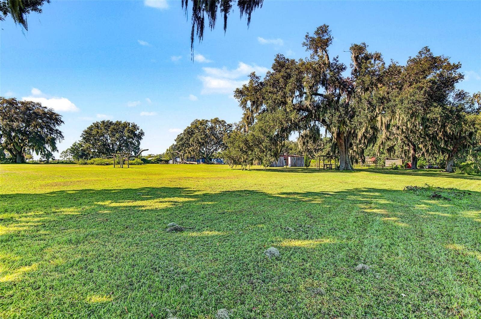 15300 LAKE IOLA ROAD, Dade City, FL 33523 15300 LAKE IOLA ROAD, Dade City, FL 33523