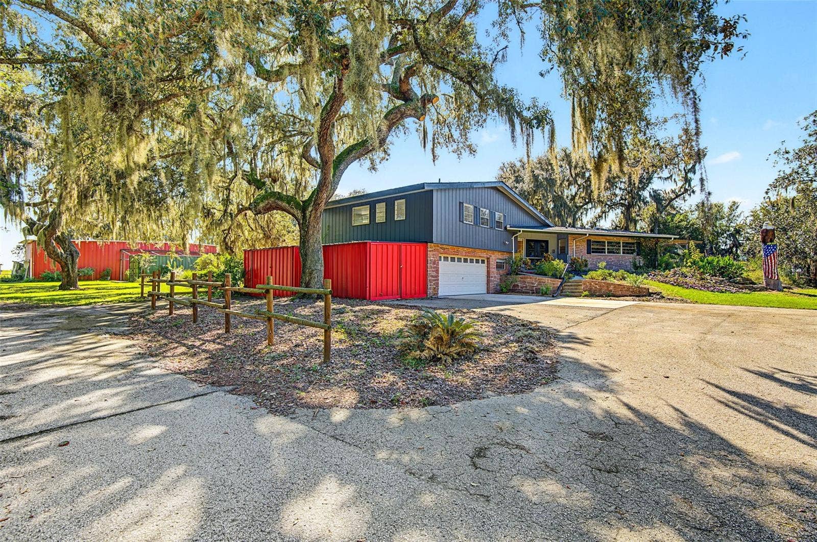 15300 LAKE IOLA ROAD, Dade City, FL 33523 15300 LAKE IOLA ROAD, Dade City, FL 33523