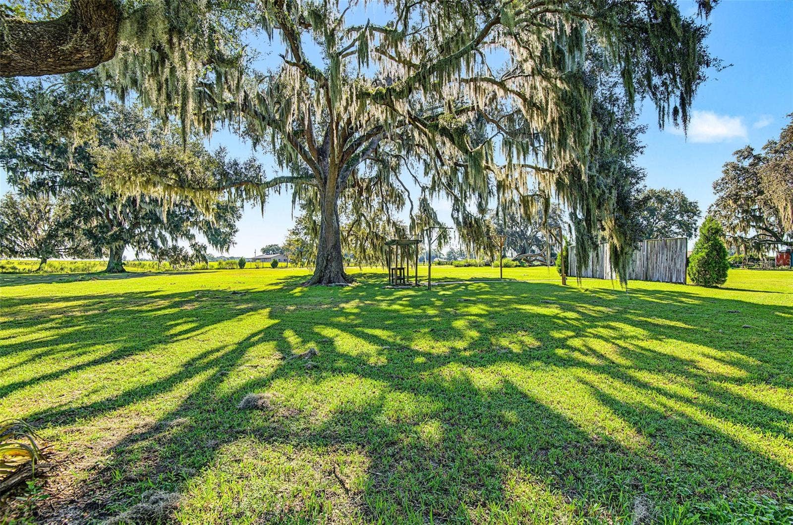 15300 LAKE IOLA ROAD, Dade City, FL 33523 15300 LAKE IOLA ROAD, Dade City, FL 33523